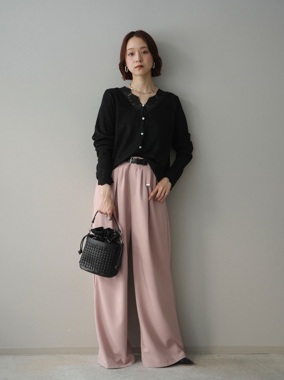 [SET]レースネックジャガードニットカーディガン+ベルト付キーホルダーモチーフワイドパンツ(2set)