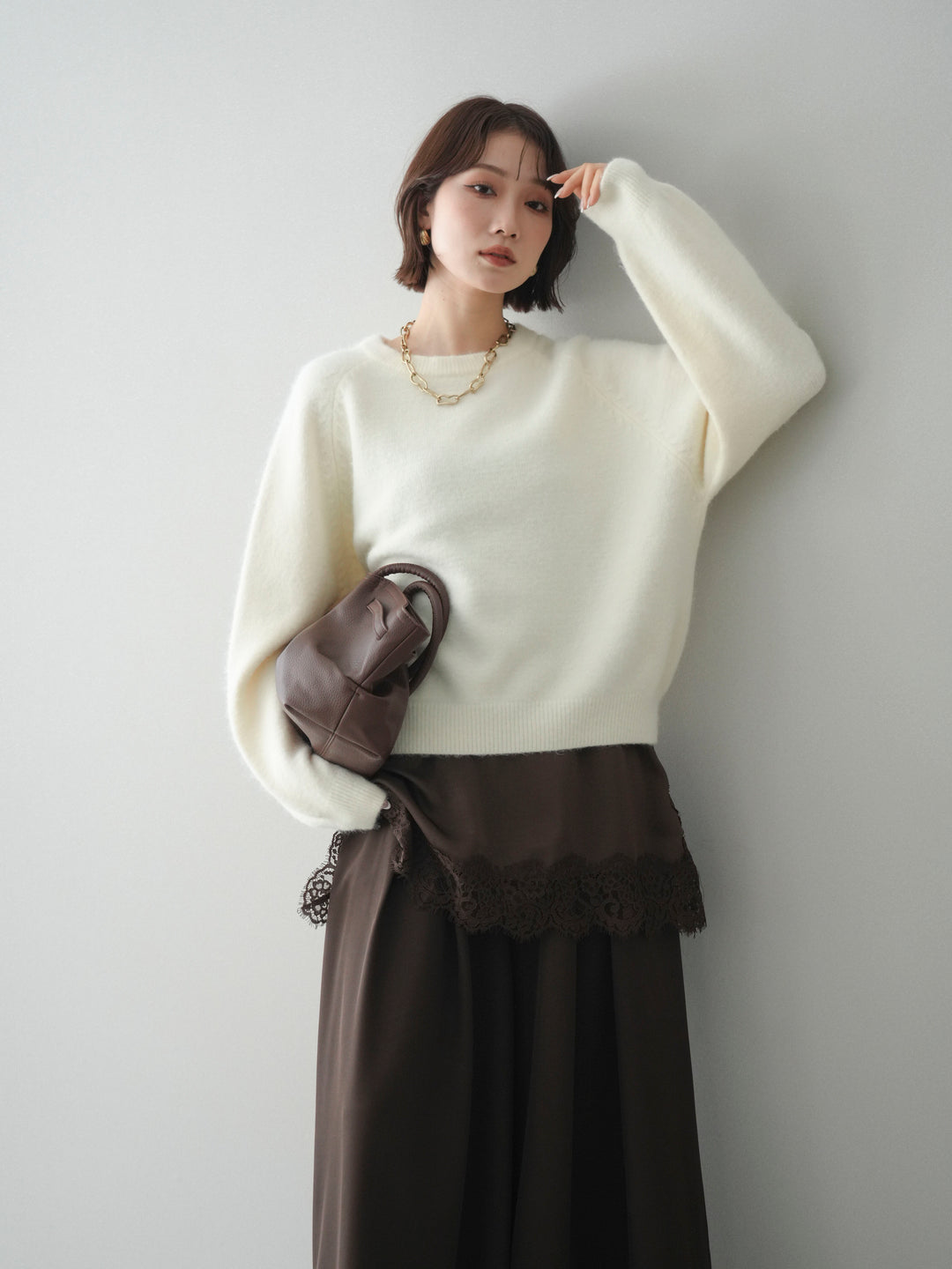 [予約]クルーネックモチモチニットプルオーバー/white