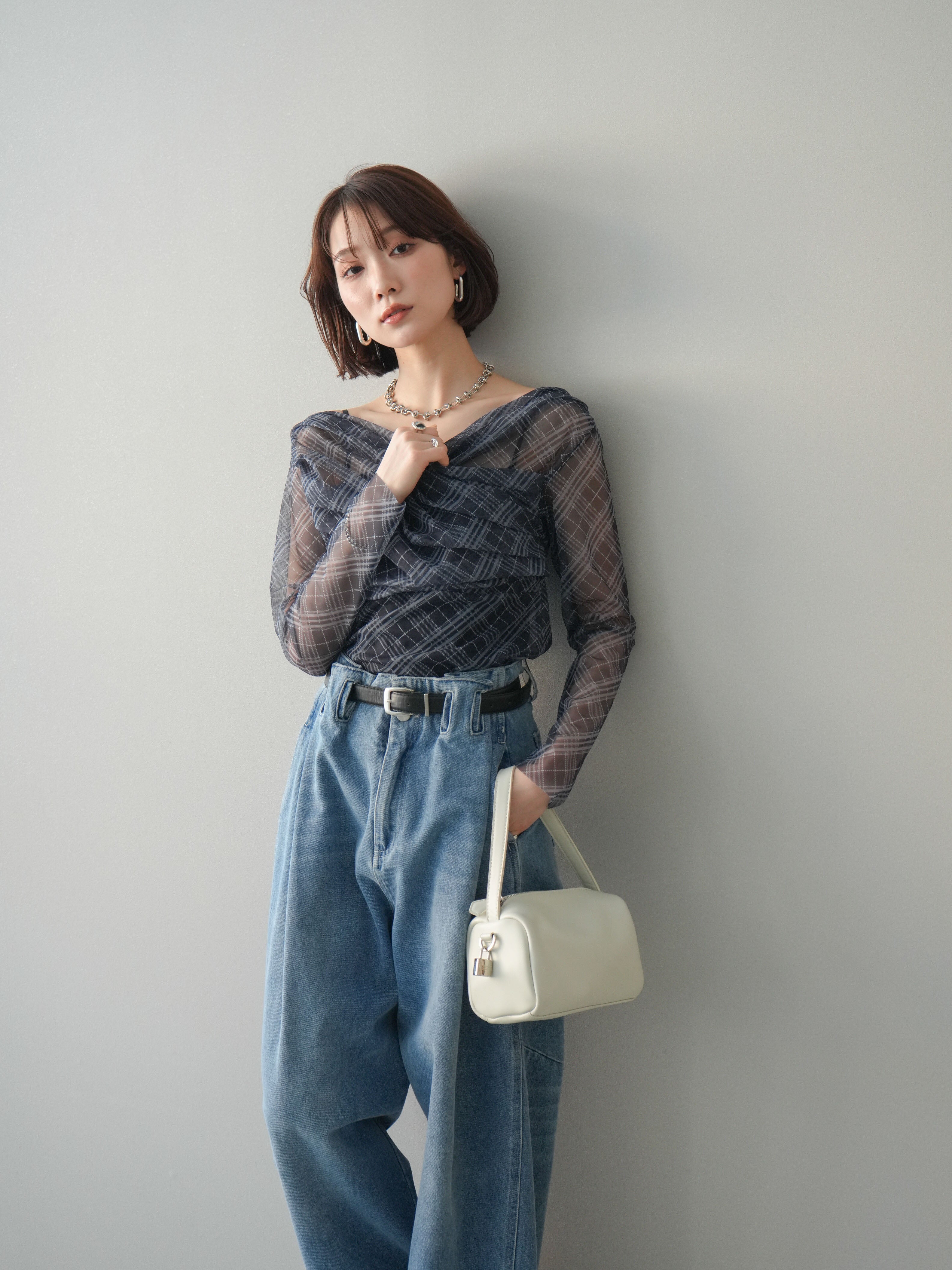 予約]チュールバイアスチェックプリントタックネックトップス/navy