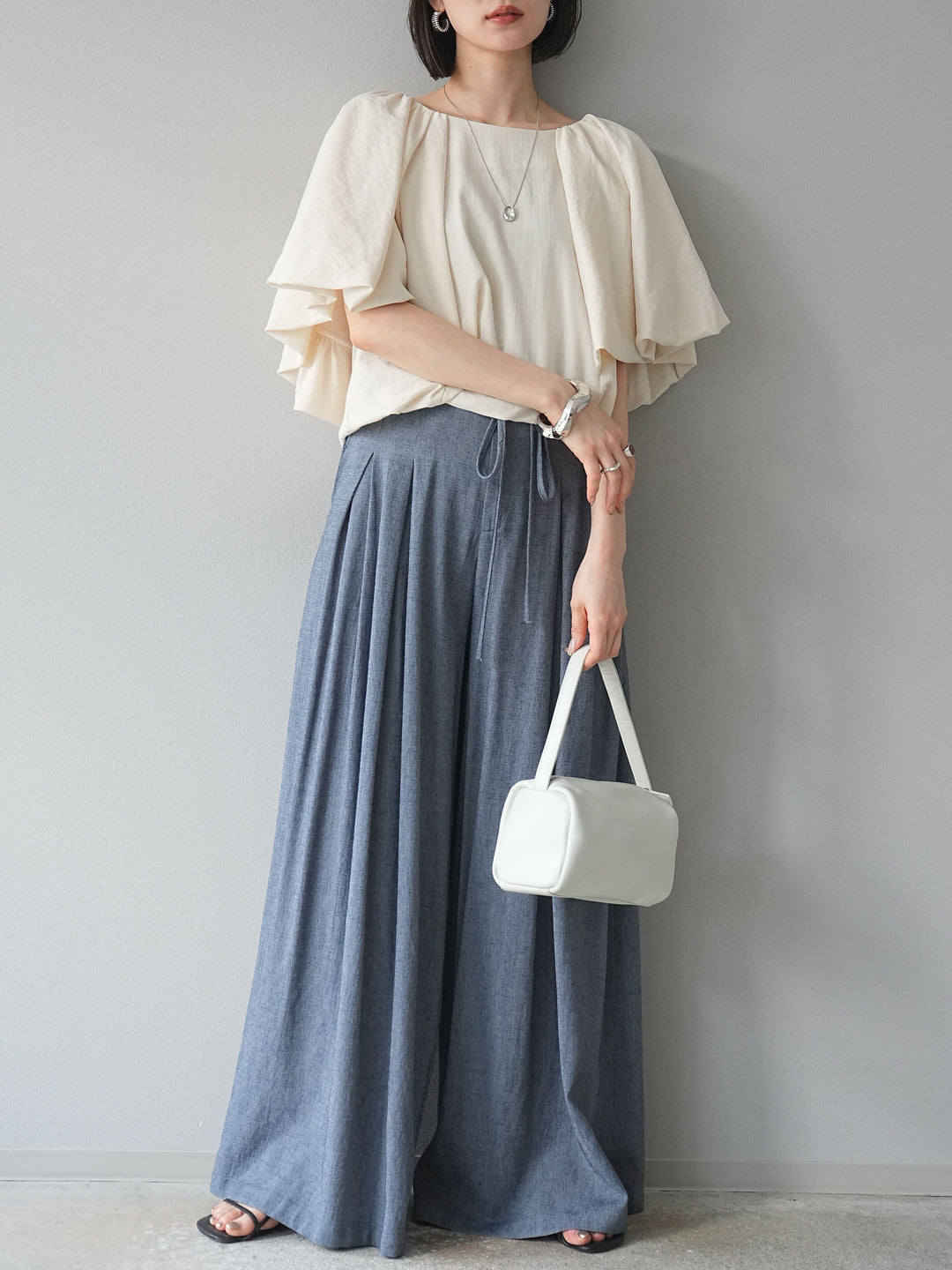 [予約]バルーンスリーブタックデザインブラウス/アイボリー