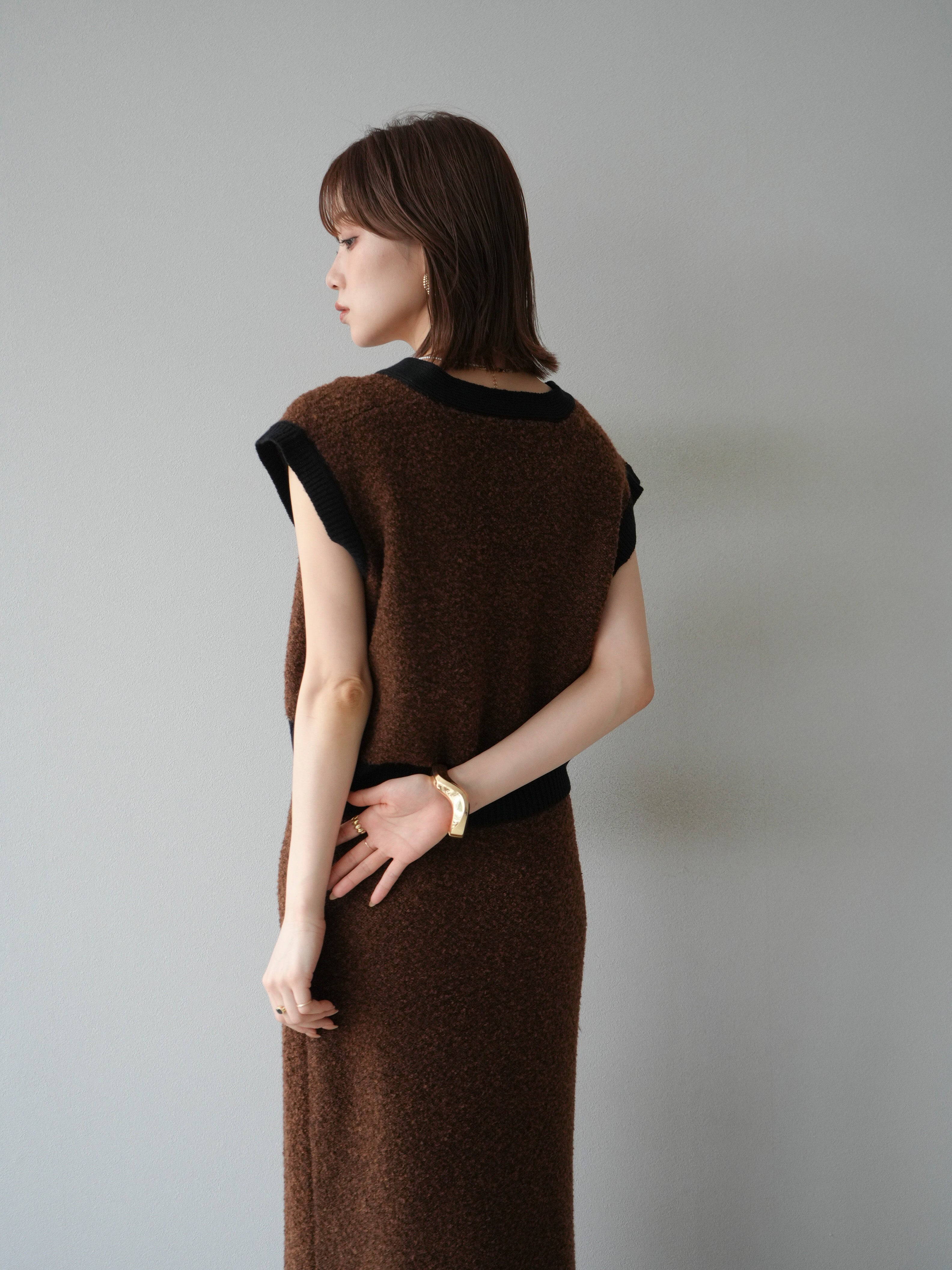 予約]ブークレバイカラーニットベスト/ブラウン – Lumier