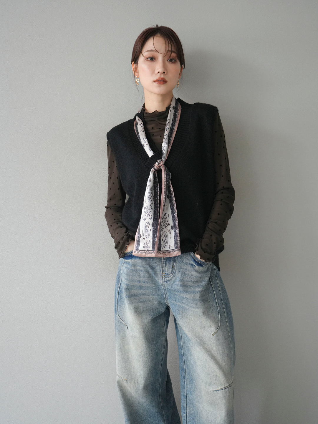 [予約]スカーフ付きニットベスト/black