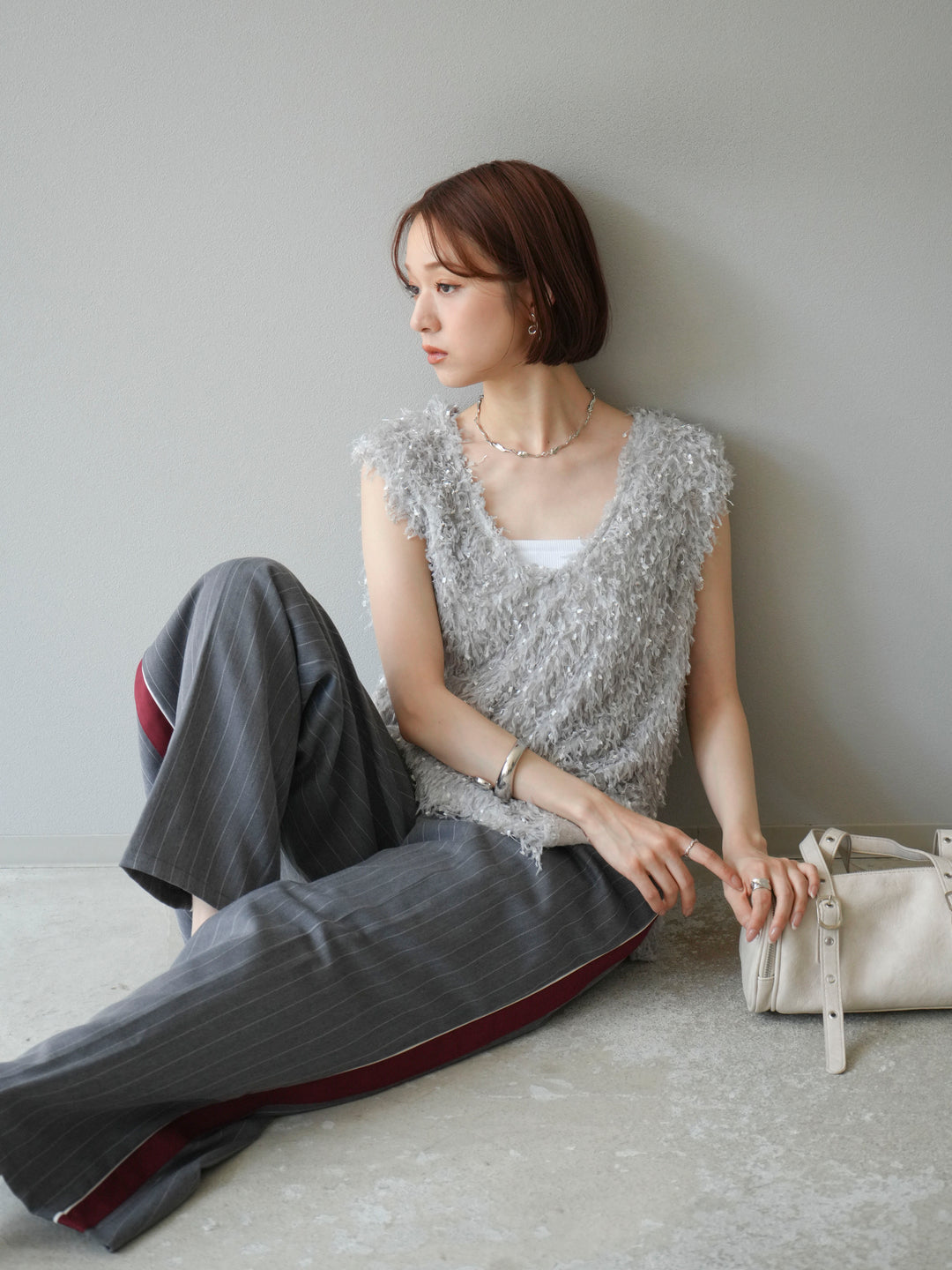 [予約]フェザーVネックベスト/グレー