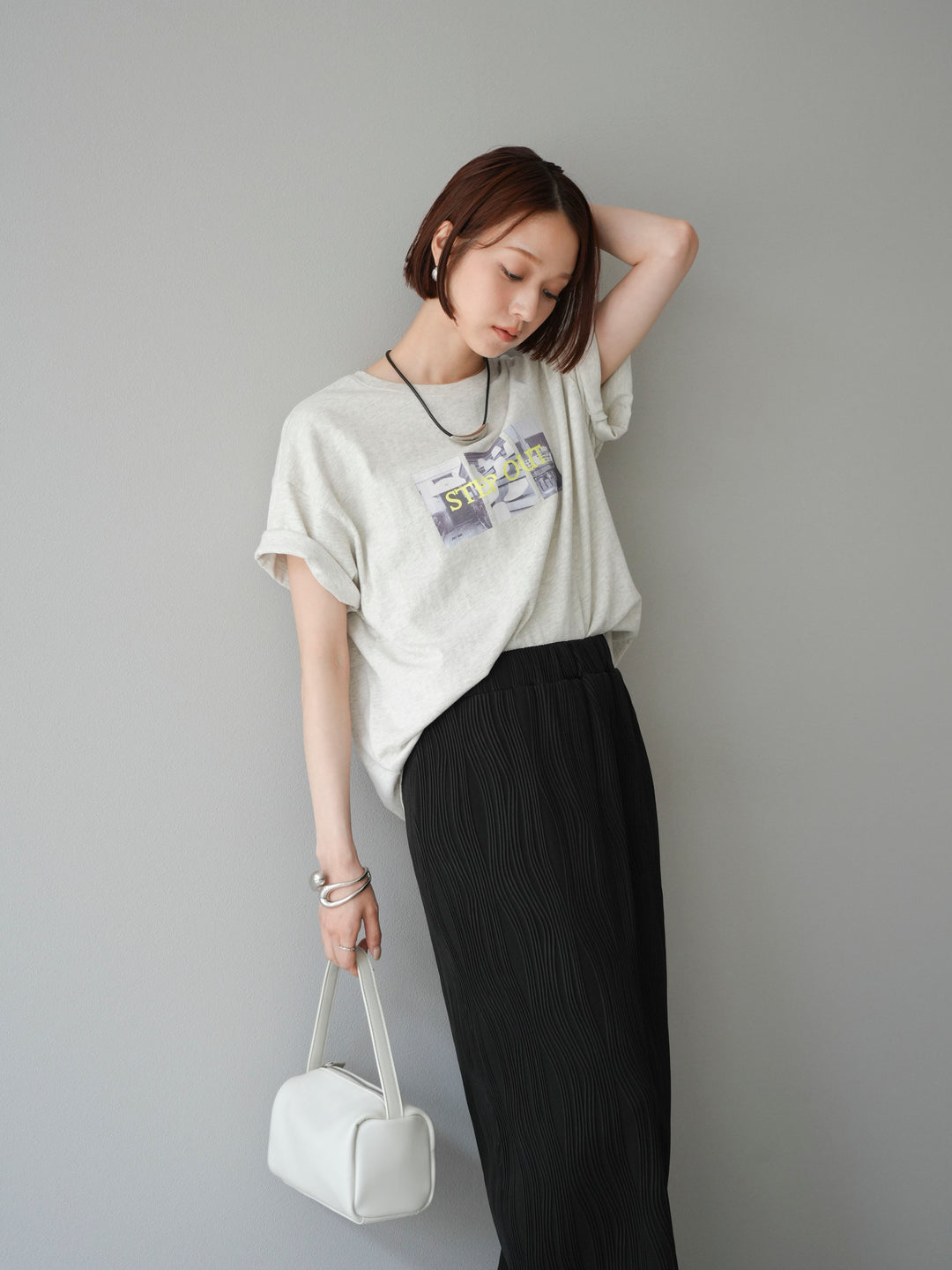 [SET]ネオンロゴコラージュフォトプリントオーバーTシャツ+ウェーブパイピングタイトスカート(2set)