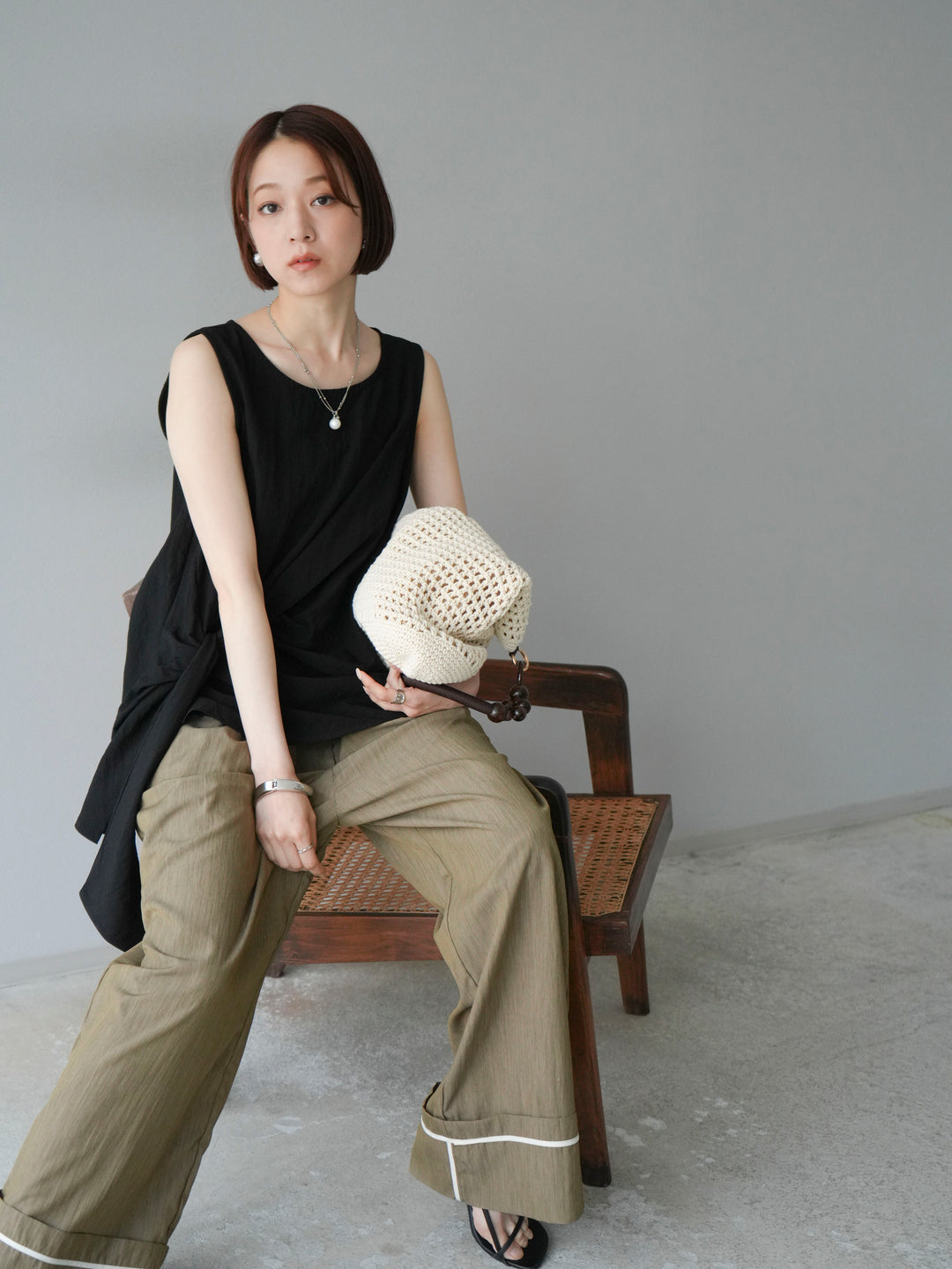 [SET] 前裹式無袖上衣+麻質下擺回型寬褲（2件組）