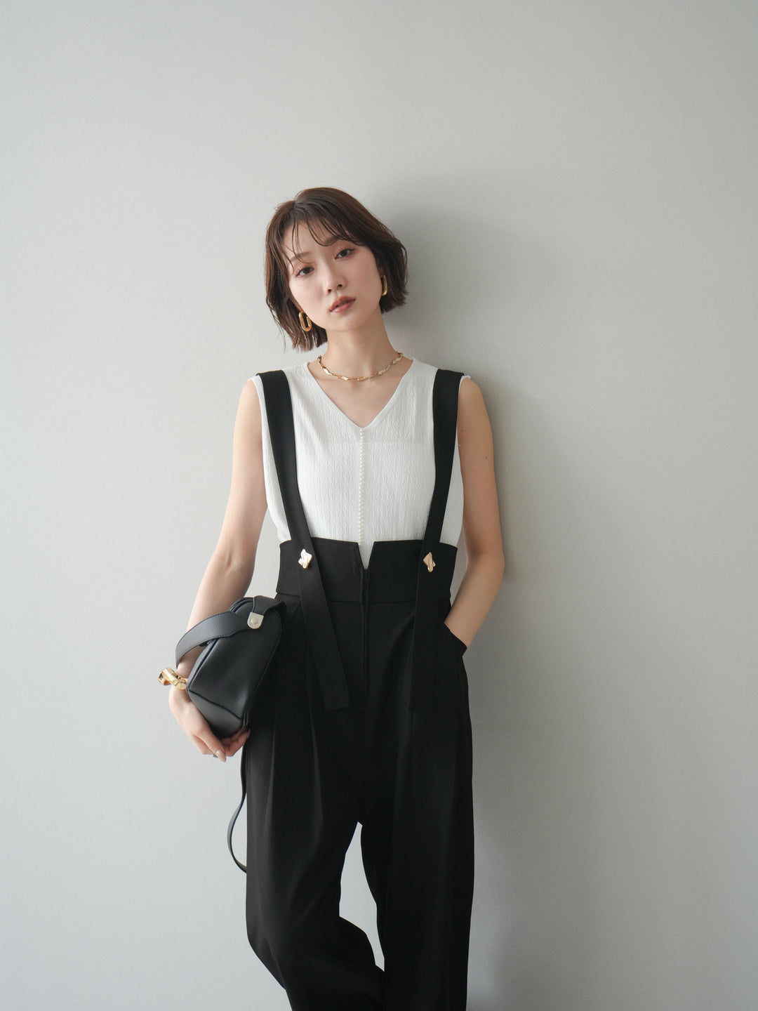 【預購】珍珠圖案V領針織上衣/白色