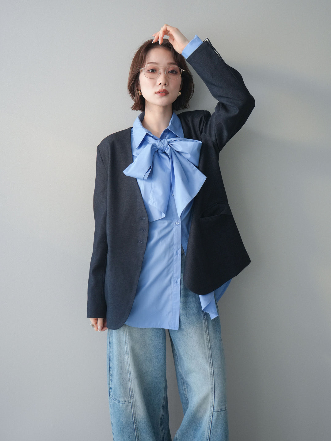 [SET]ノーカラージャケット+ボウタイ付オーバーシャツ+ガーメントウォッシュカーブデニムパンツ(3set)