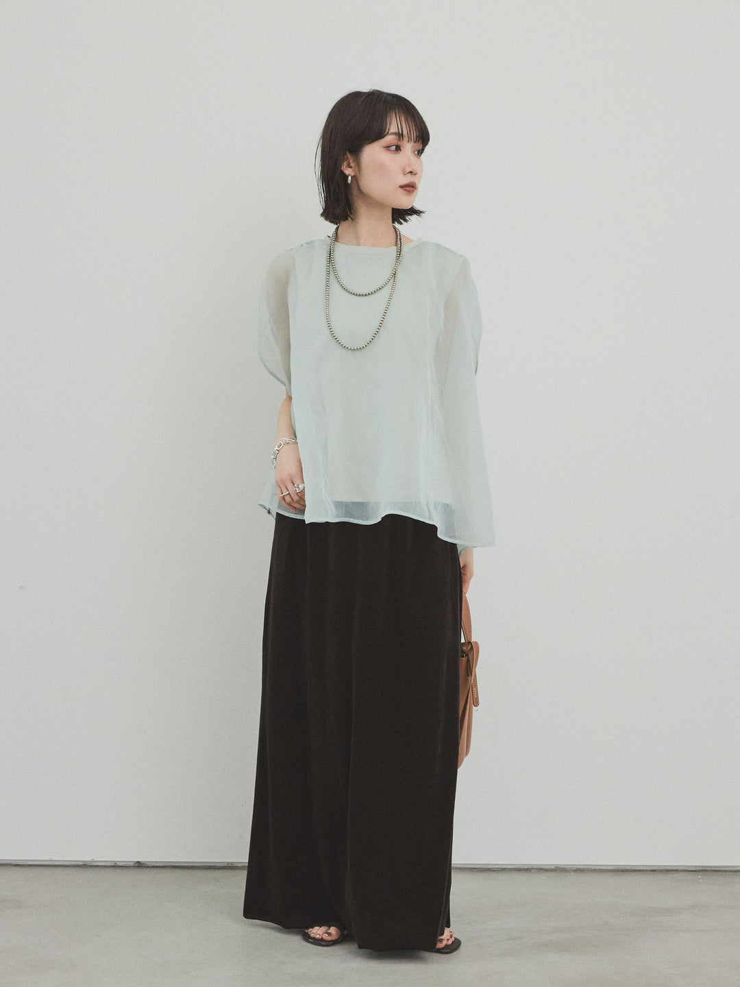 [SET] 緊湊光滑透視層疊上衣 + 天鵝絨低腰裙 (2set)