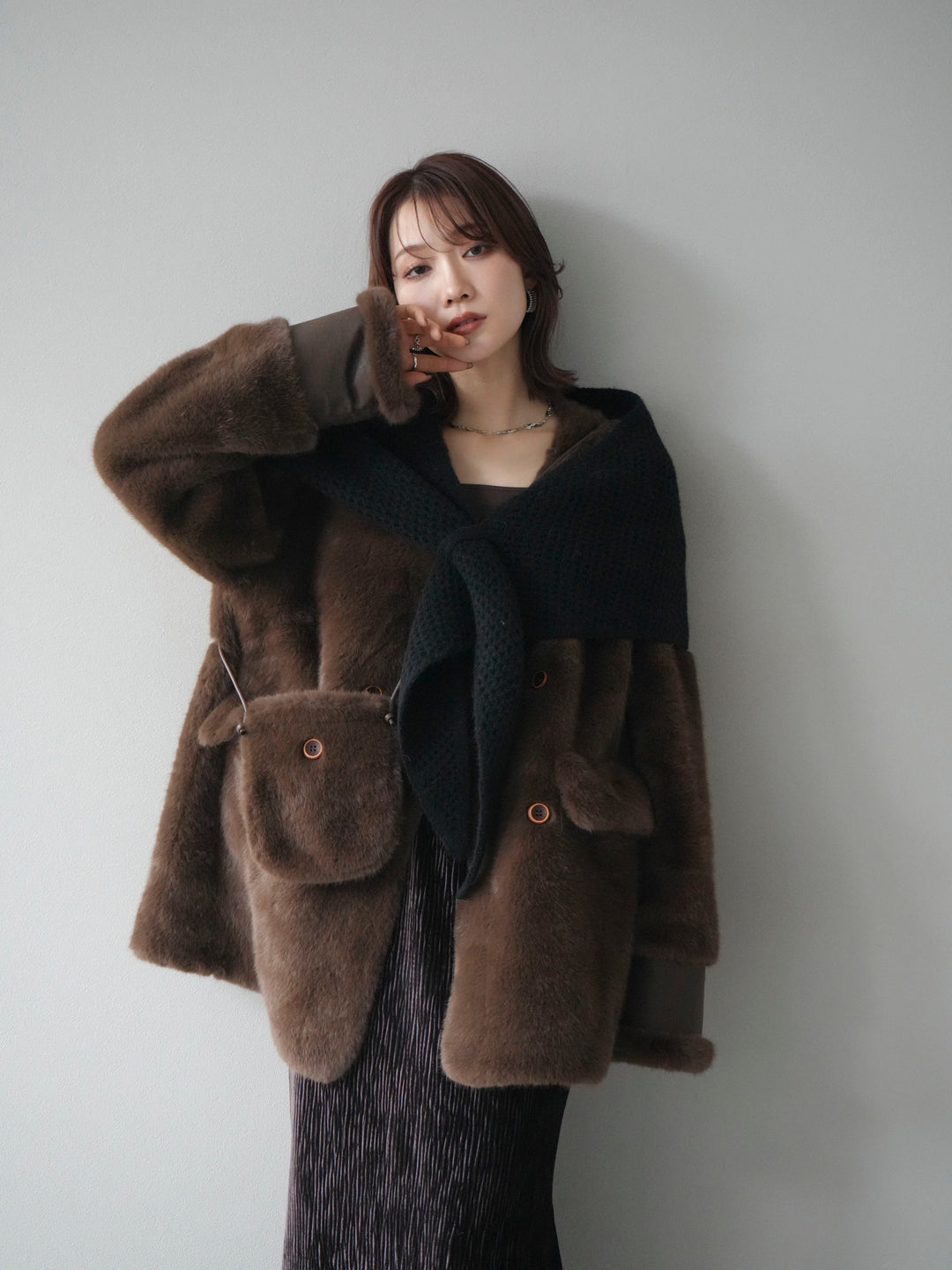 [予約]バッグ付エコファーノーカラーコート/brown