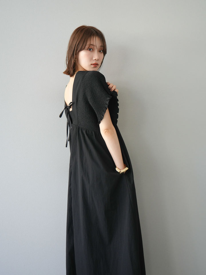 [SET] 褶皺V領連身裙 + 褶皺V領連身裙 (2件套)