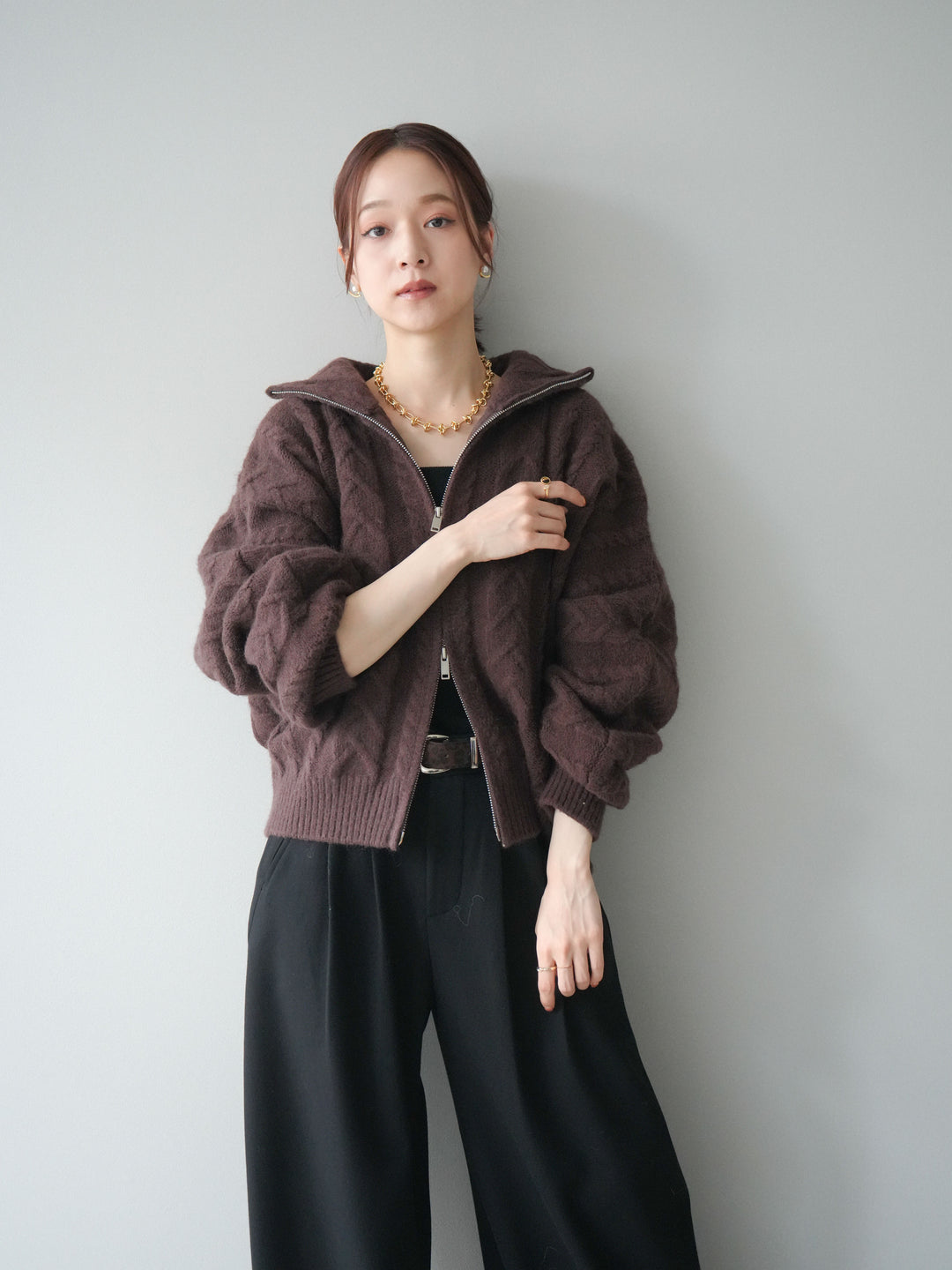 [SET]ケーブル編みハイネックZIPニットカーディガン+アニマル柄ベルト付きウールタッチワイドパンツ(2set)