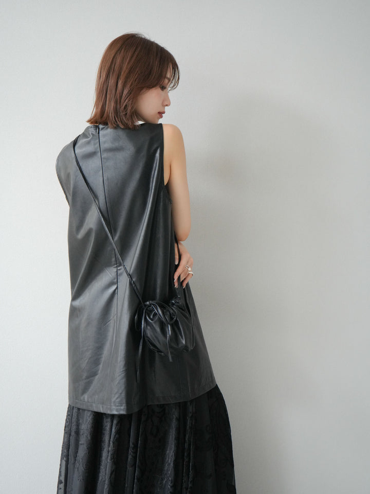 [予約]ショルダーポーチ付レザーミニワンピース/ブラック