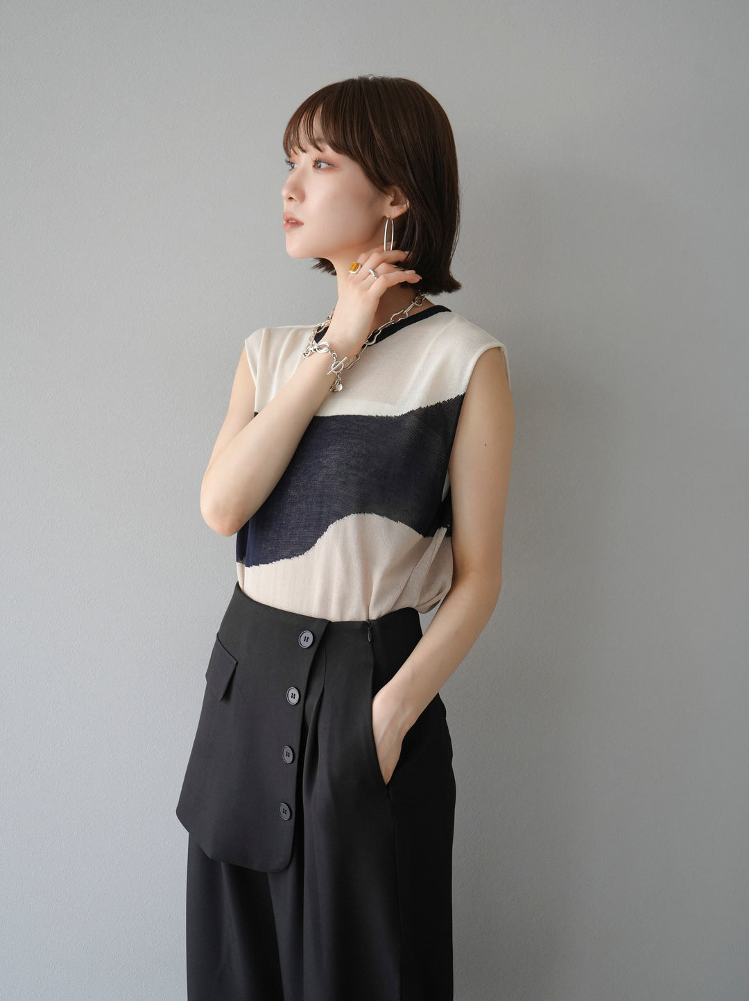 [Pre-order] Bicolor sheer knit sleeveless / ivory