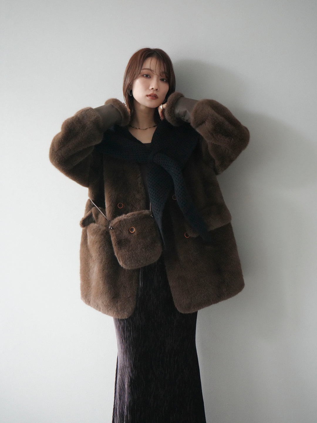 [SET]バッグ付エコファーノーカラーコート+選べるアクセセット(2set)