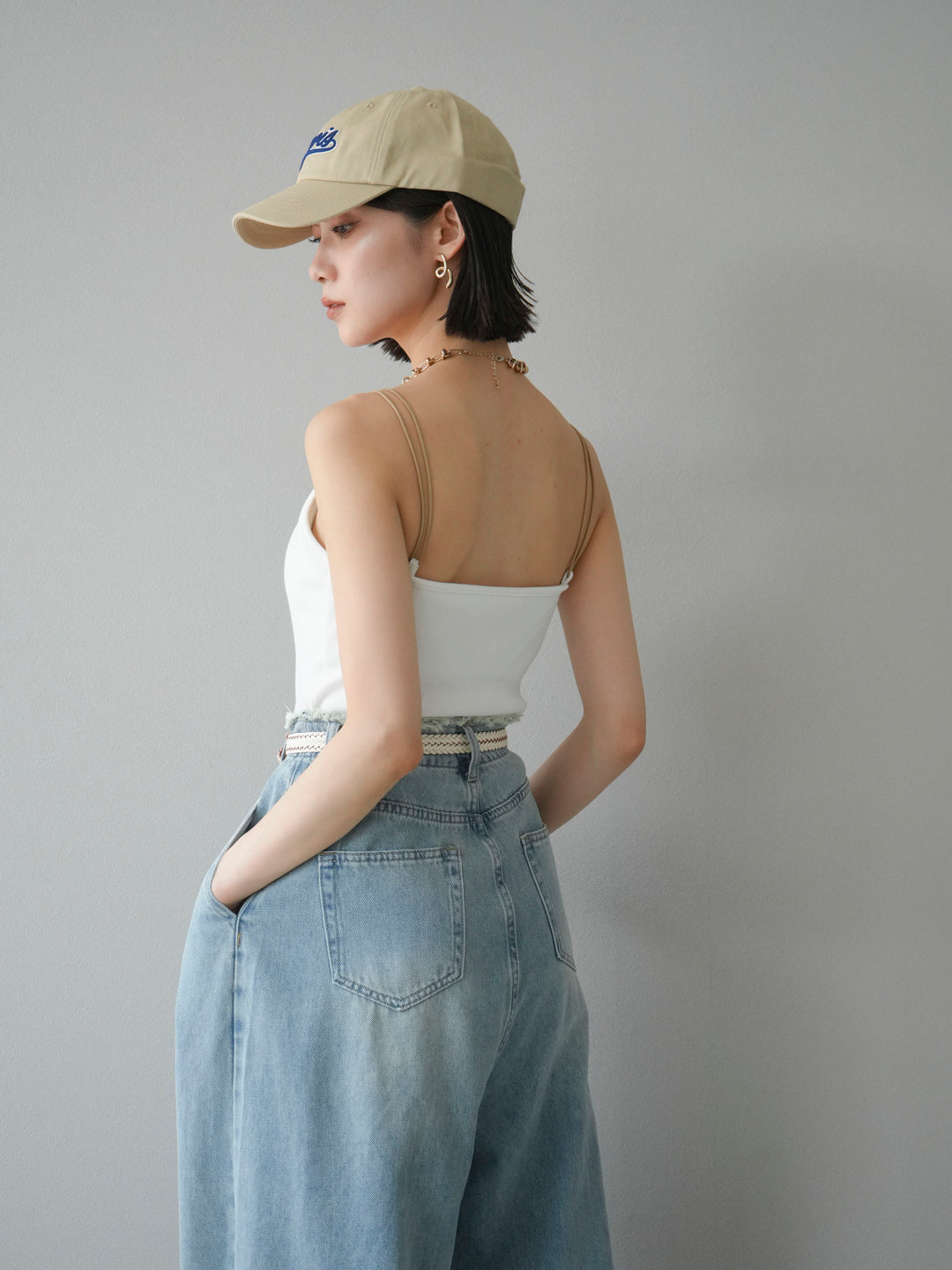 [予約]バイカラーストラップカップ付キャミソール/オフ