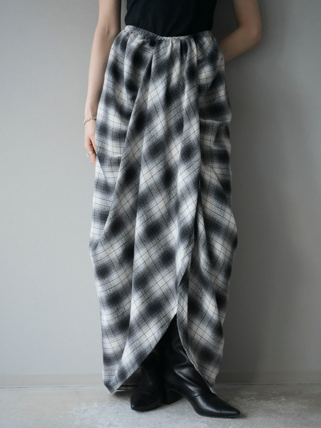 [予約]タックデザインチェックスカート/ホワイト×ブラック