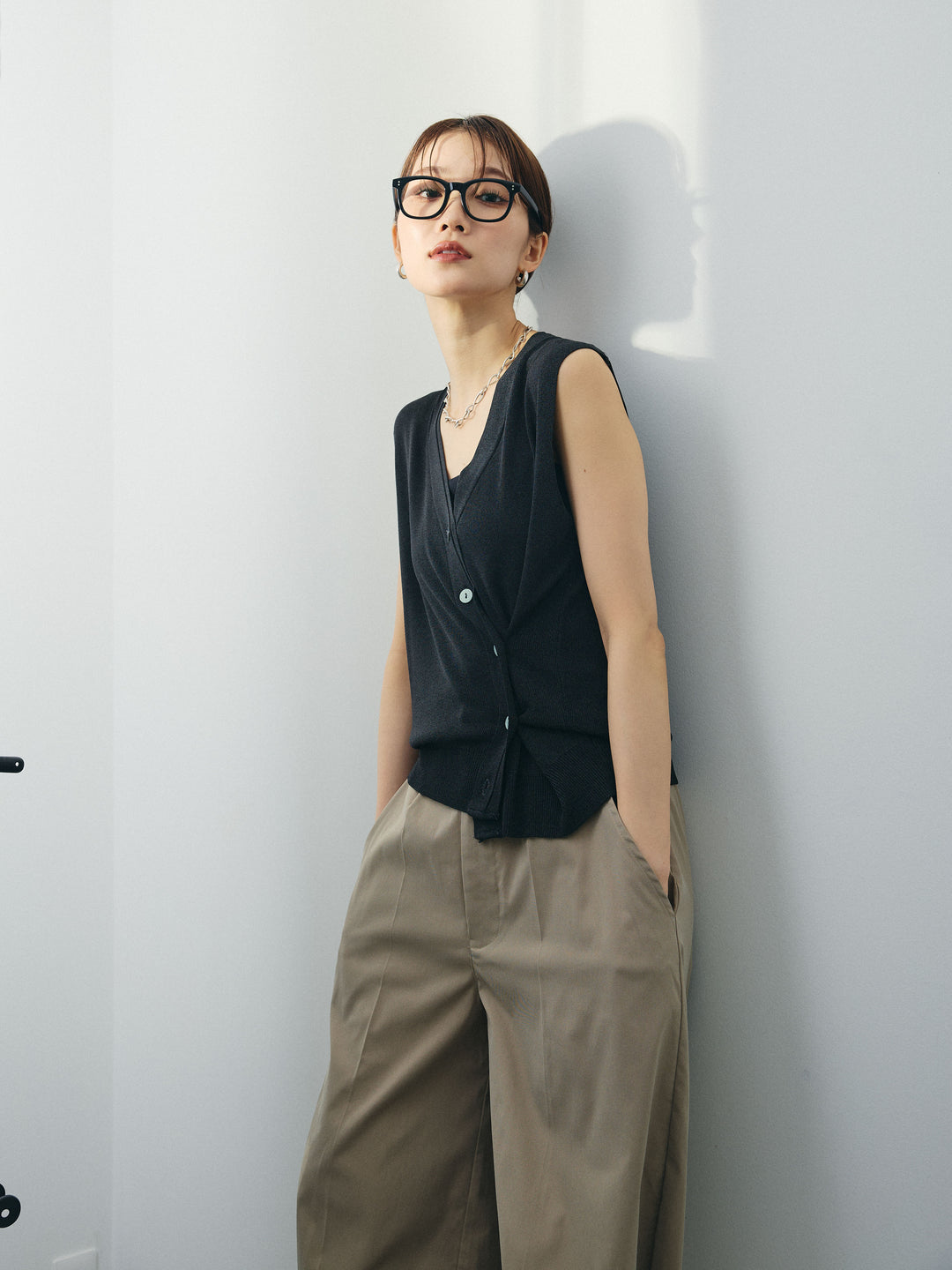 [予約]クールタッチ2WAYデザインニットベスト/チャコール