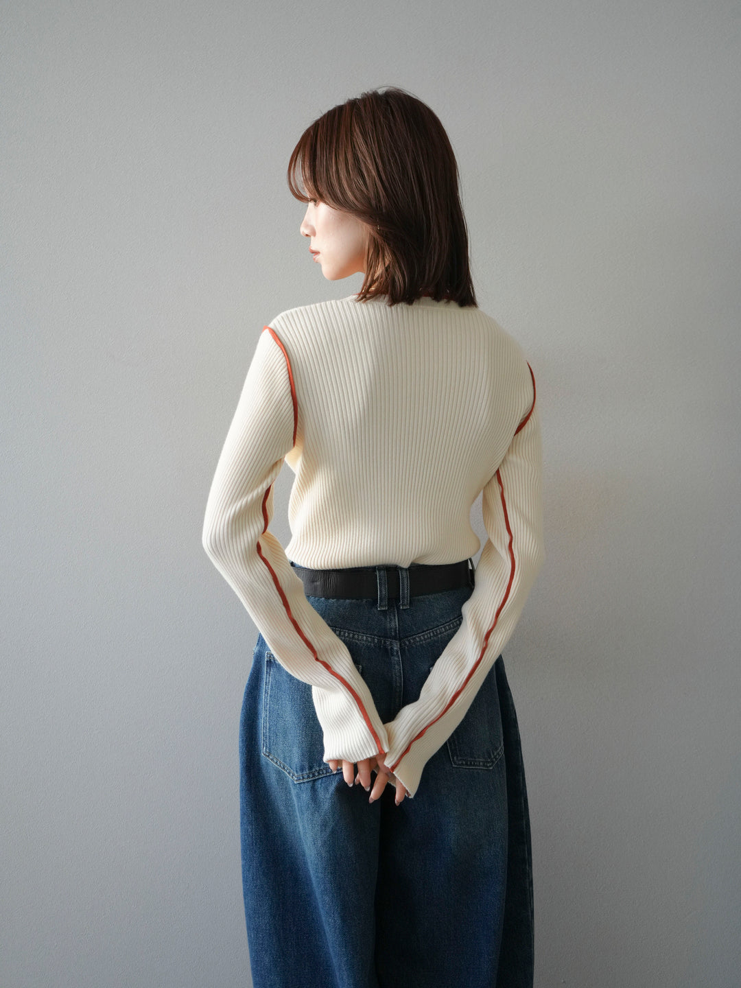 [SET]バイカラークルーネックリブニットトップス+選べるアクセセット(2set)