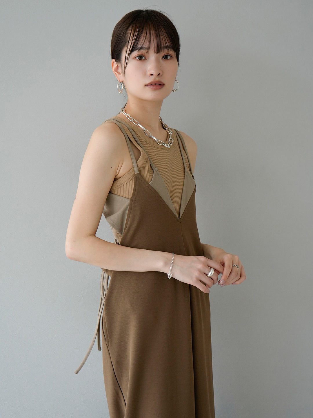 [SET] Bicolor layered design cami dress + cut rib American sliver tank top (2set)
