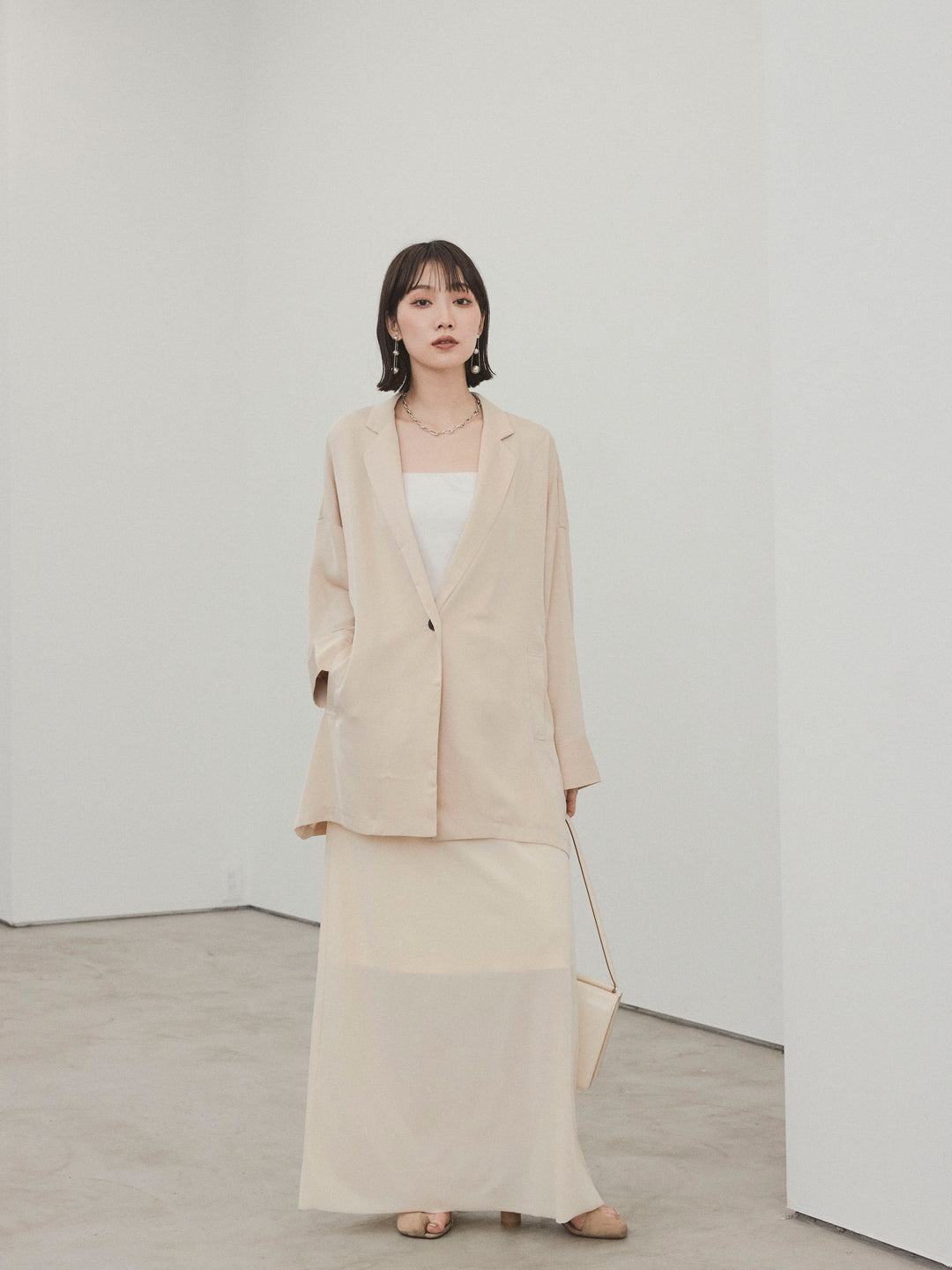 [SET] 霧面緞面外套 + 天鵝絨半身裙 (2set)