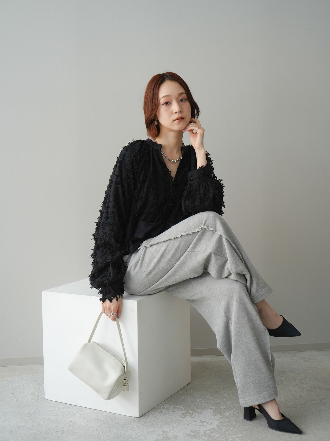 [SET]ジャガードぺプラムフリルブラウス+2WAYデザインスウェットパンツ(2set)