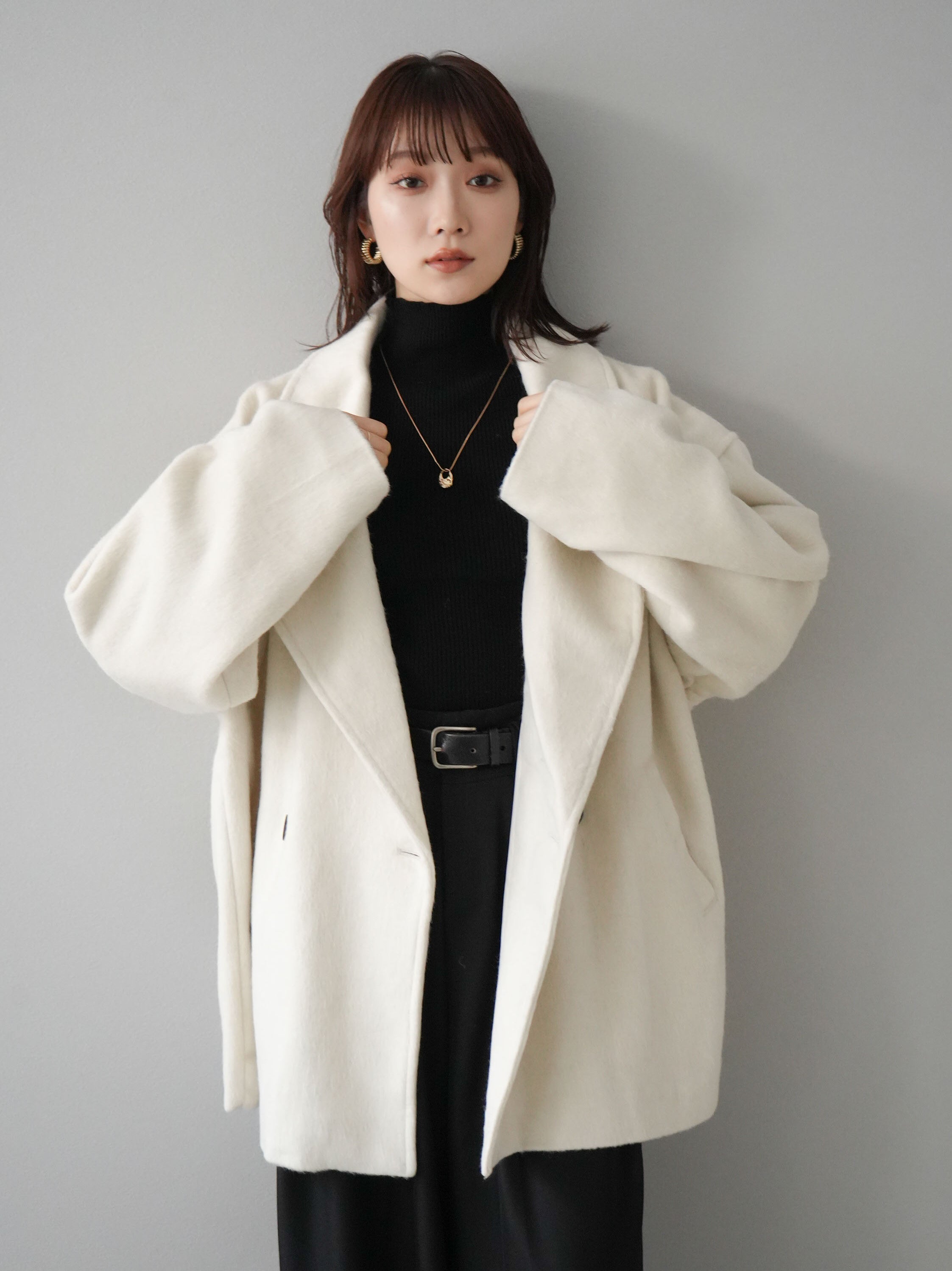 SET]フェイクビーバーミドルコート+袖ボタンハイネックリブニット