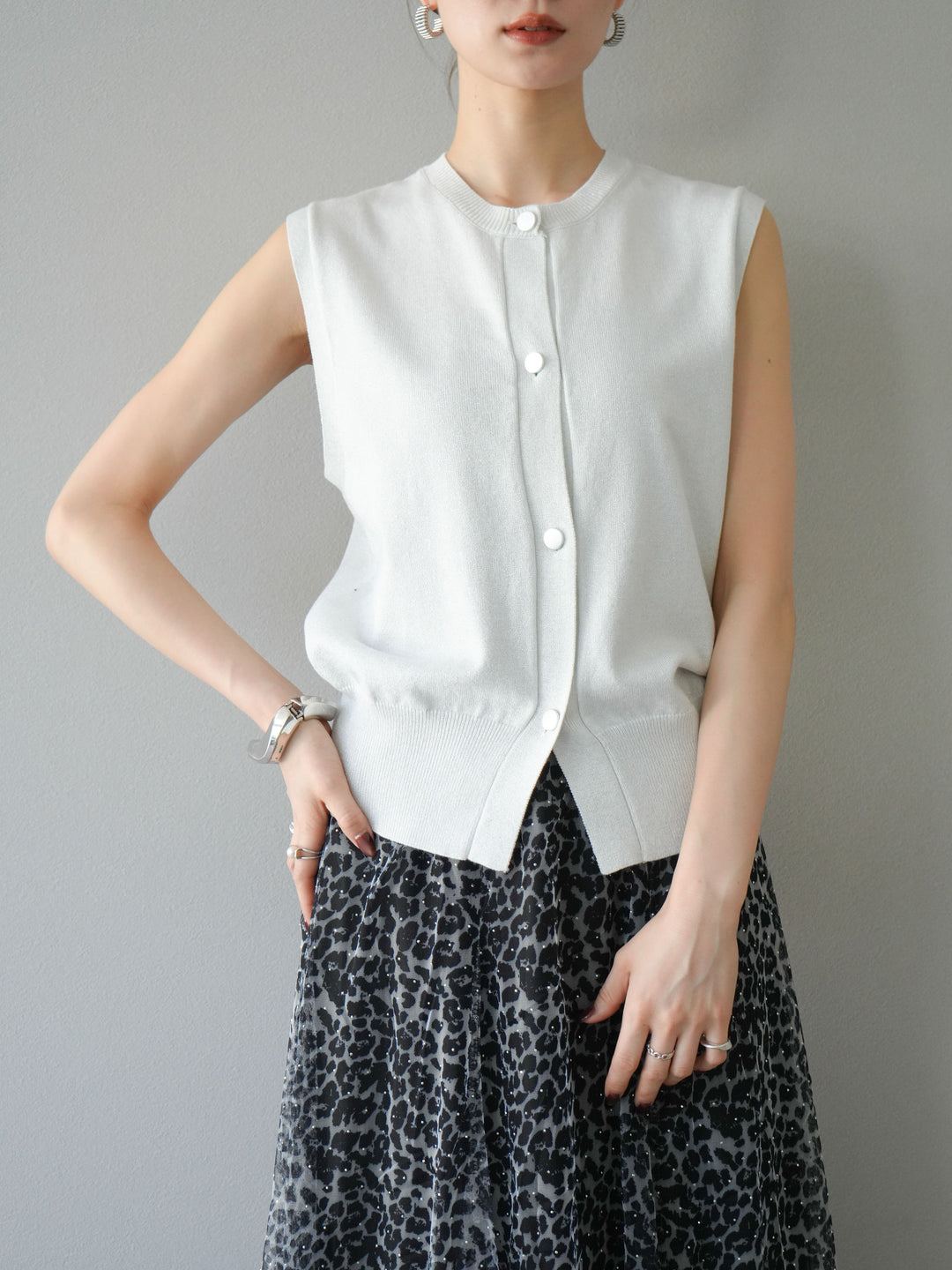 【預購】金銀線針織背心/白色