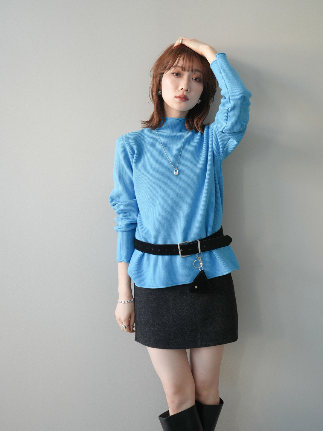 [予約]ボトルネック裾カールリブニットトップス/blue