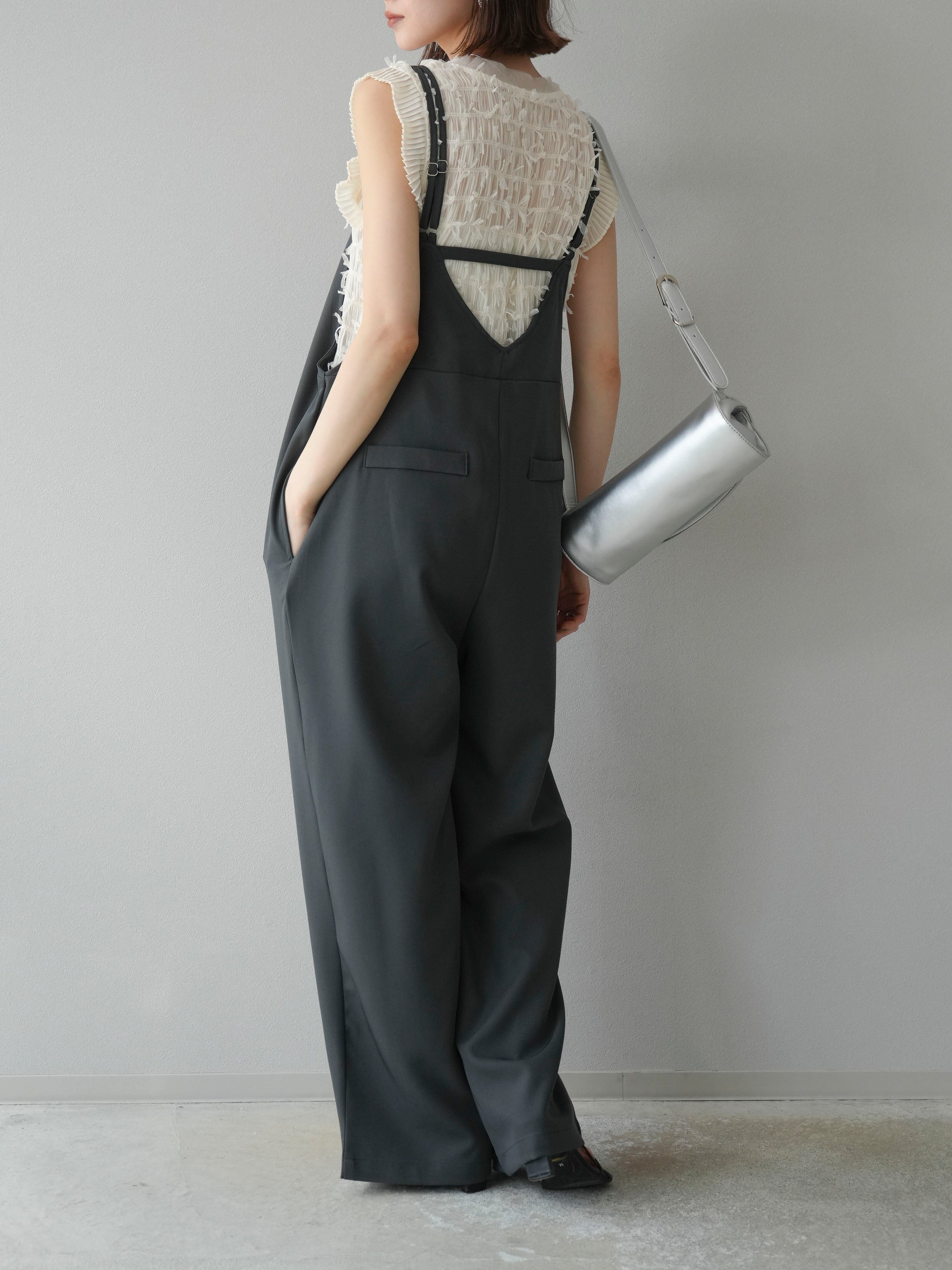 予約]バックデザインダブルストラップオールインワン/チャコール – Lumier