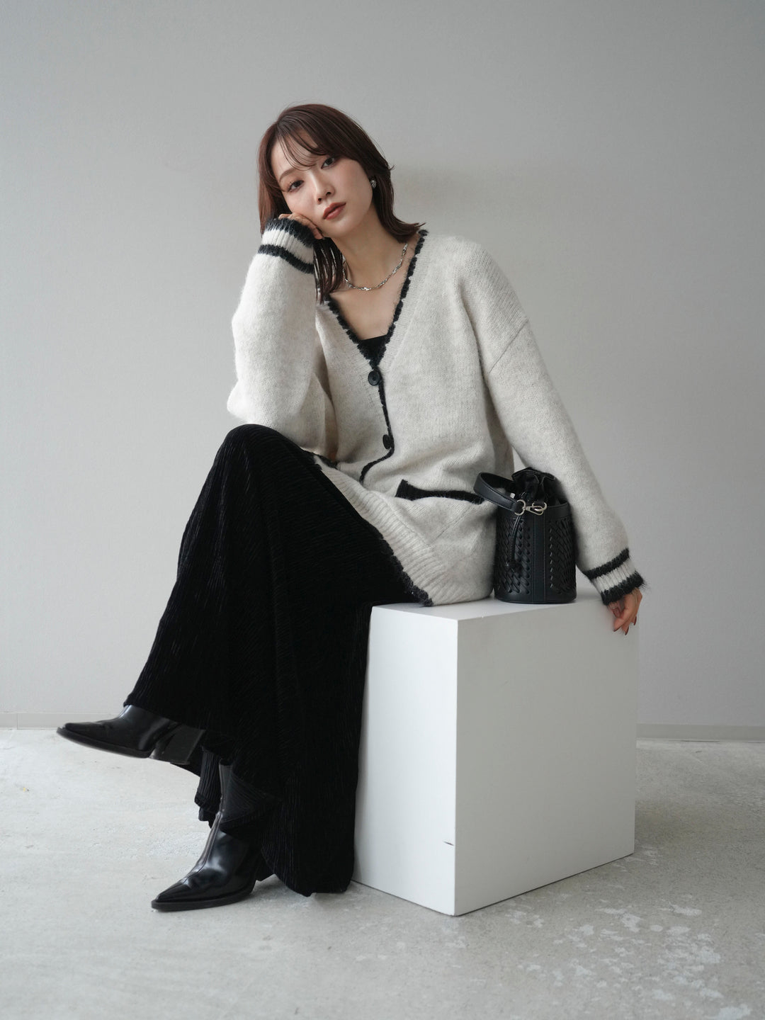 [予約]バイカラーラメニットカーディガン/ivory