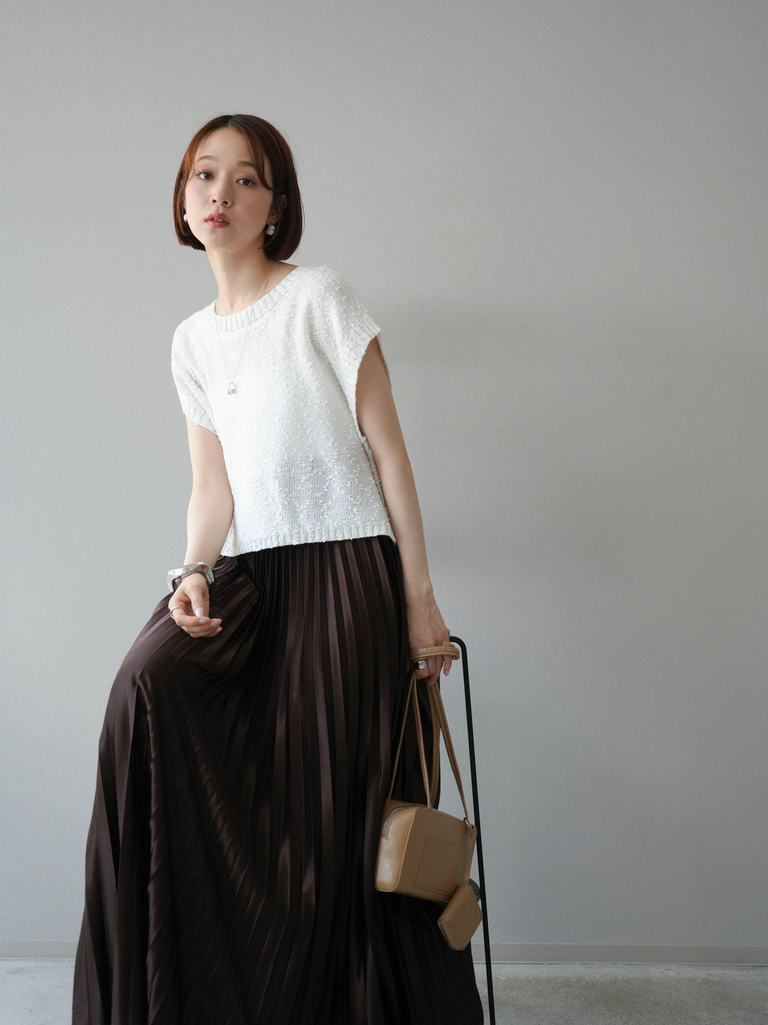 [SET]ネップヤーンクロップドニットベスト+サテンプリーツマキシスカート(2set)