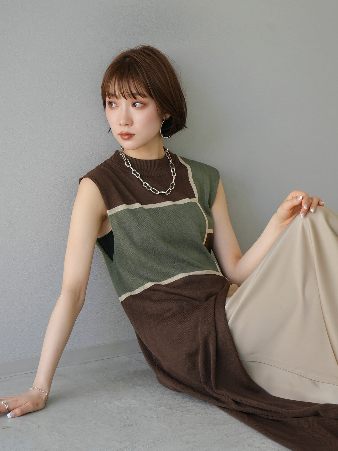 [SET] Bicolor slit summer knit dress + selectable necklace set (2 sets)