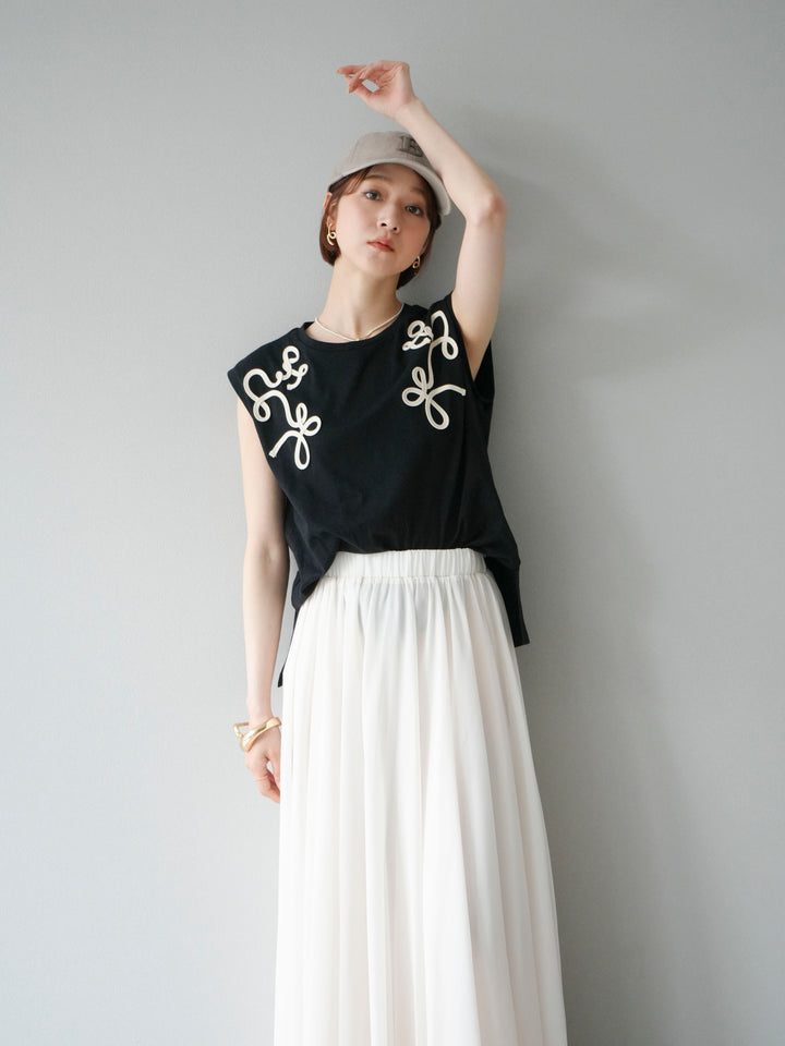 [SET] 繩繡法式袖T卹+雪紡喇叭裙（2件組）