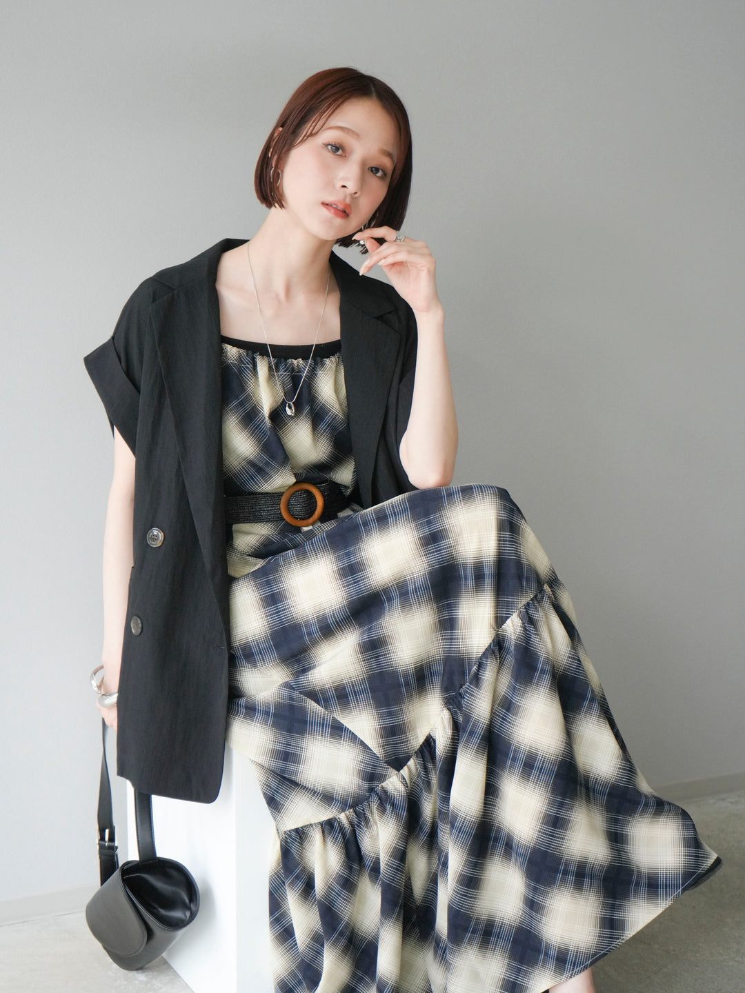 [SET]ベルト付チェックノースリーブワンピース+リネンライクノースリーブダブルジレ(2set)