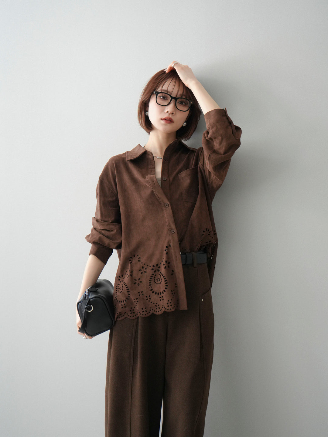[予約]裾スカラップスエードシャツ/brown