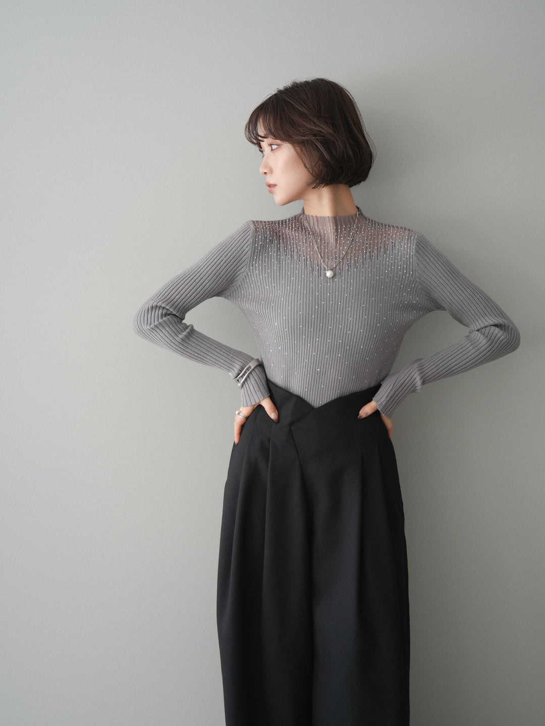 [SET]シアー切替スパンコールリブニットトップス+選べるアクセセット(2set)