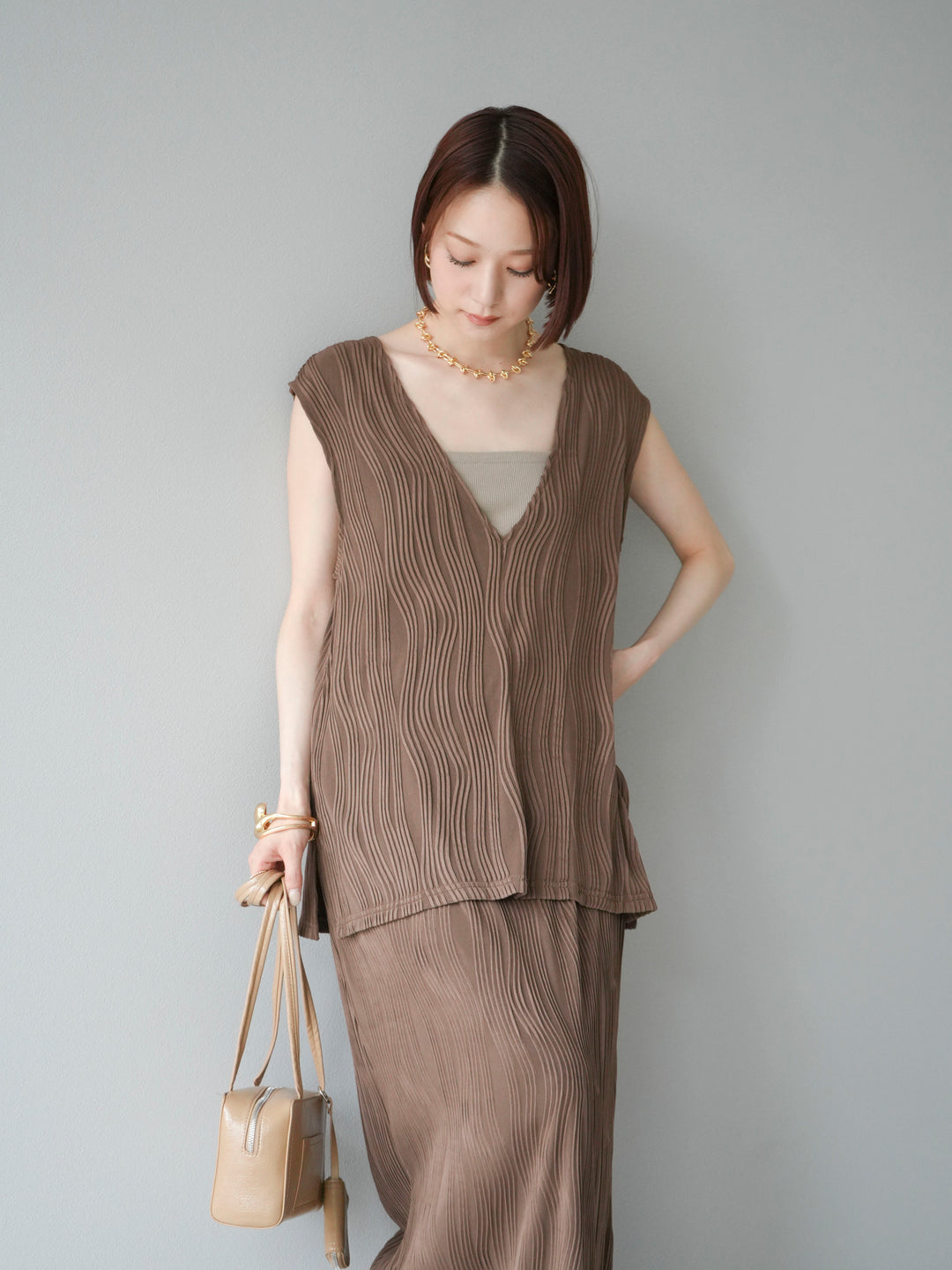 [SET]ウェーブパイピングVネックベスト+カップ付テレコリブベアキャミソール(2set)