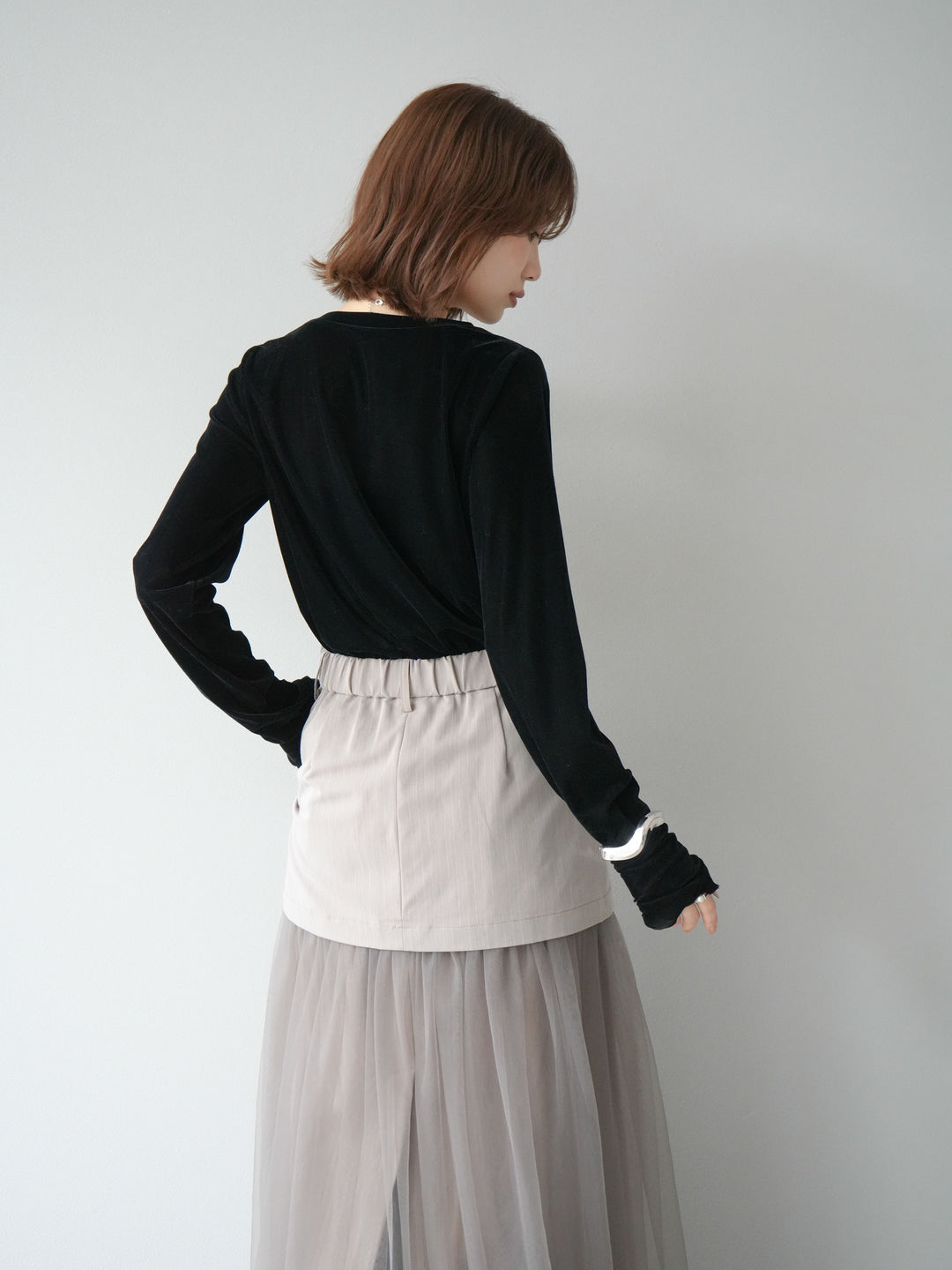 [予約]シアーベロアフィンガーホールトップス/ブラック