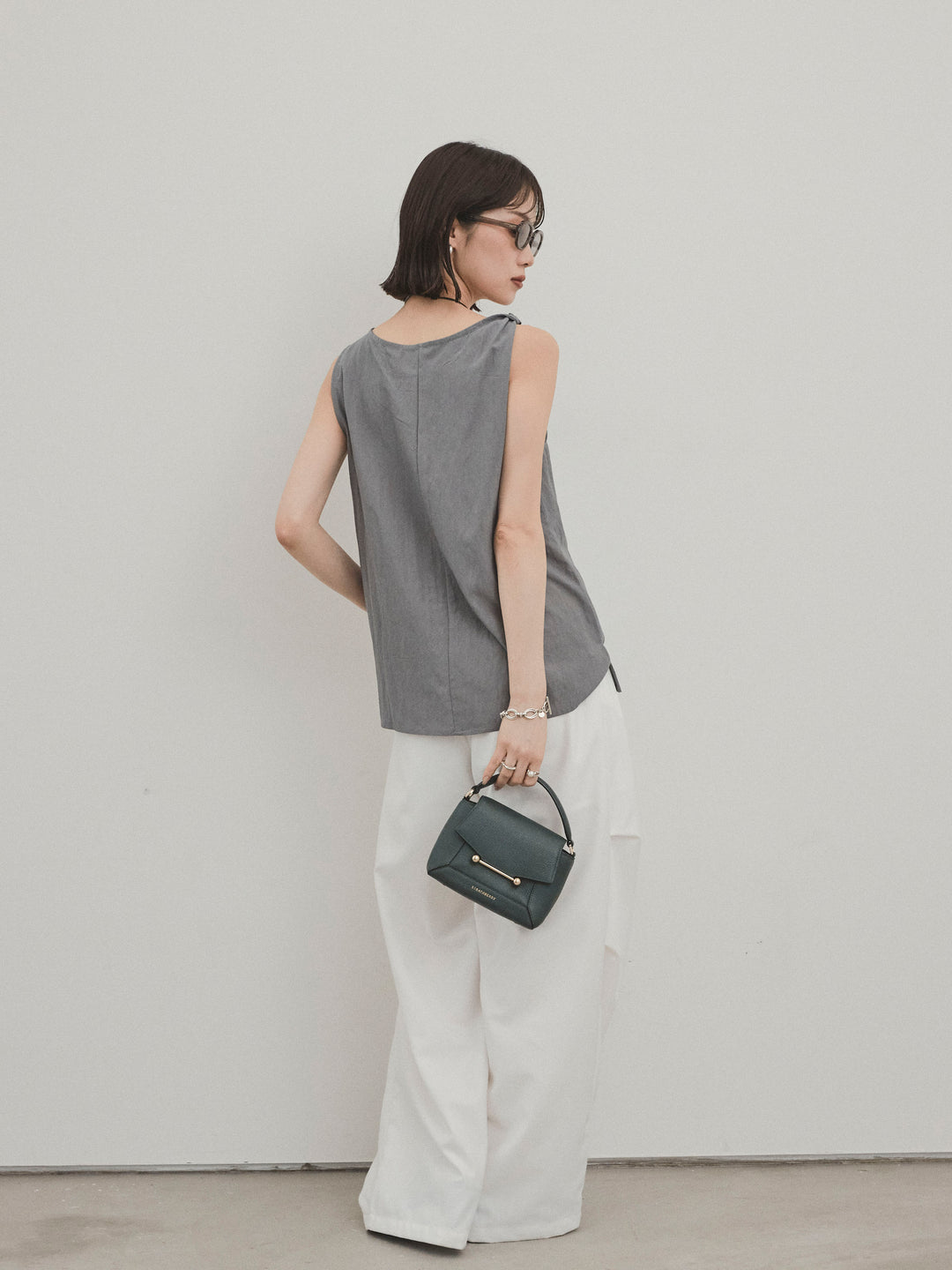 [預購] Design Loop 側邊褶褲/白色