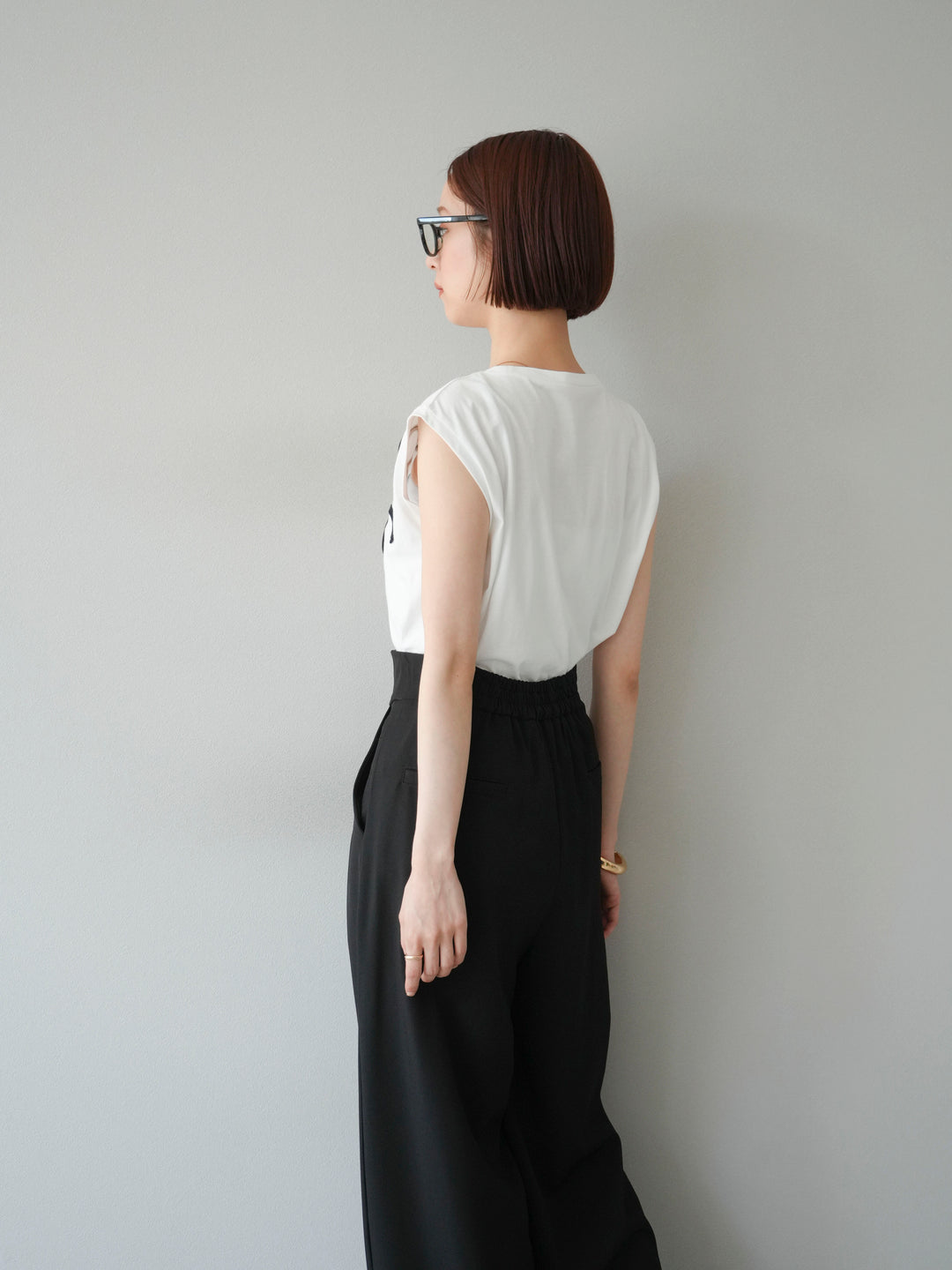 [SET]コード刺繍フレンチスリーブTシャツ+選べるアクセセット(2set)