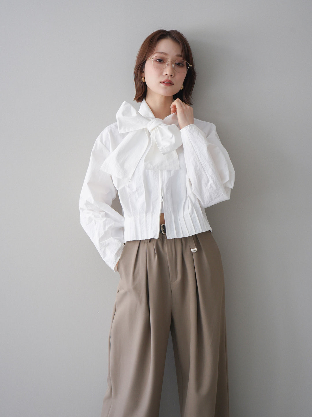 [SET]ボウタイ裾プリーツライトジャケット+ベルト付キーホルダーモチーフワイドパンツ(2set)