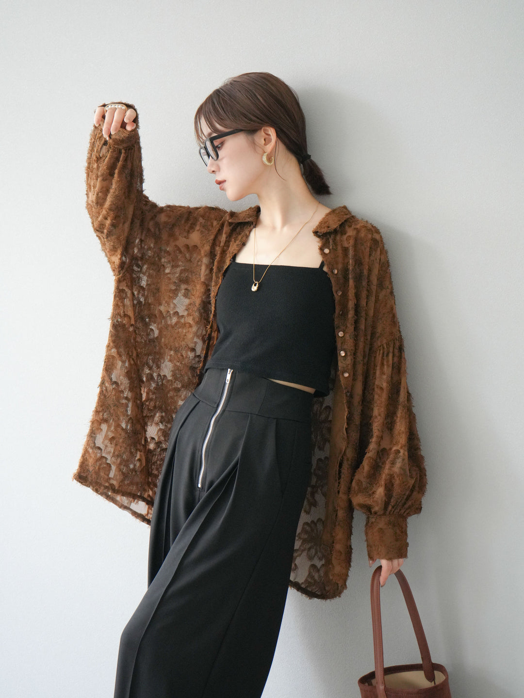 [予約]ニュアンスフリンジジャガードボリュームスリーブブラウス/ブラウン