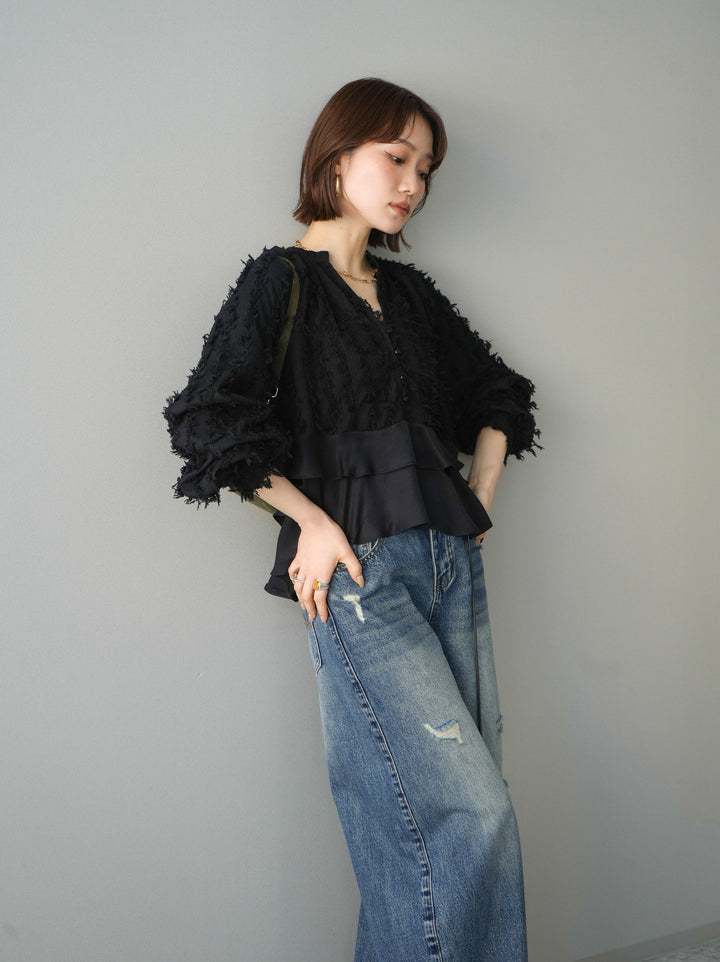 [予約]ジャガードぺプラムフリルブラウス/black