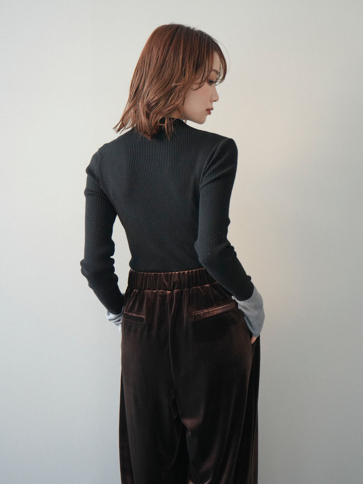 [予約]袖ボタンハイネック配色リブニットトップス/black