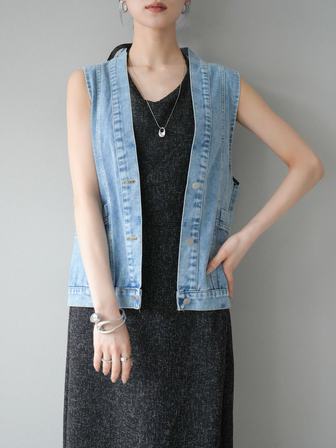 [預購] 夏季粗花呢多層吊帶洋裝/黑色