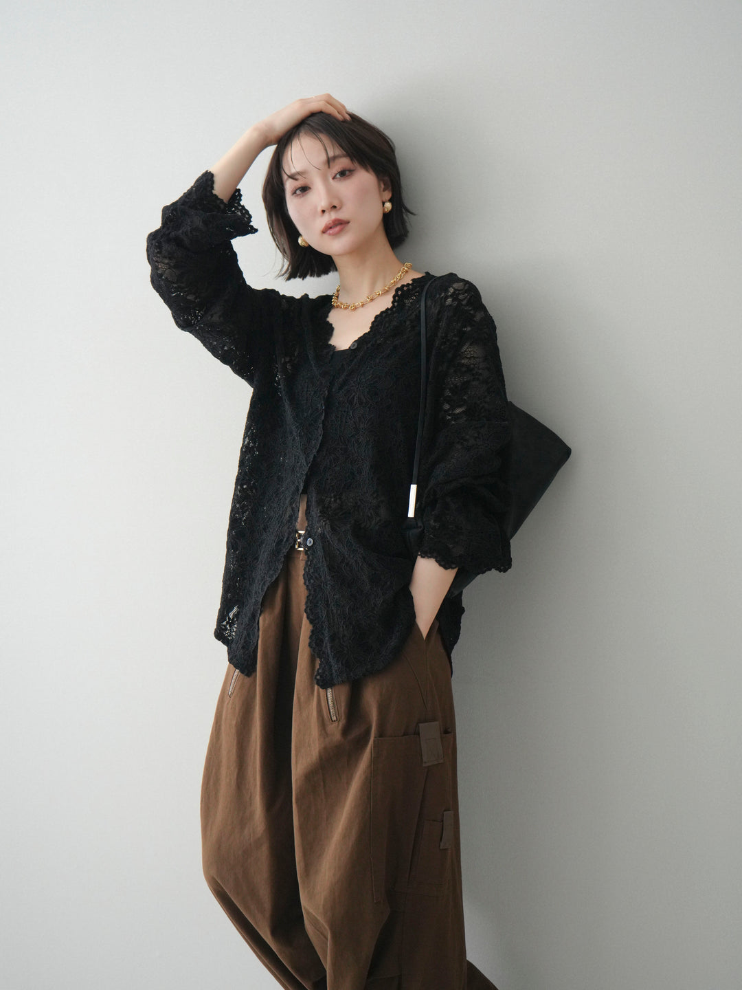 [予約]Vネックレースブラウス/black