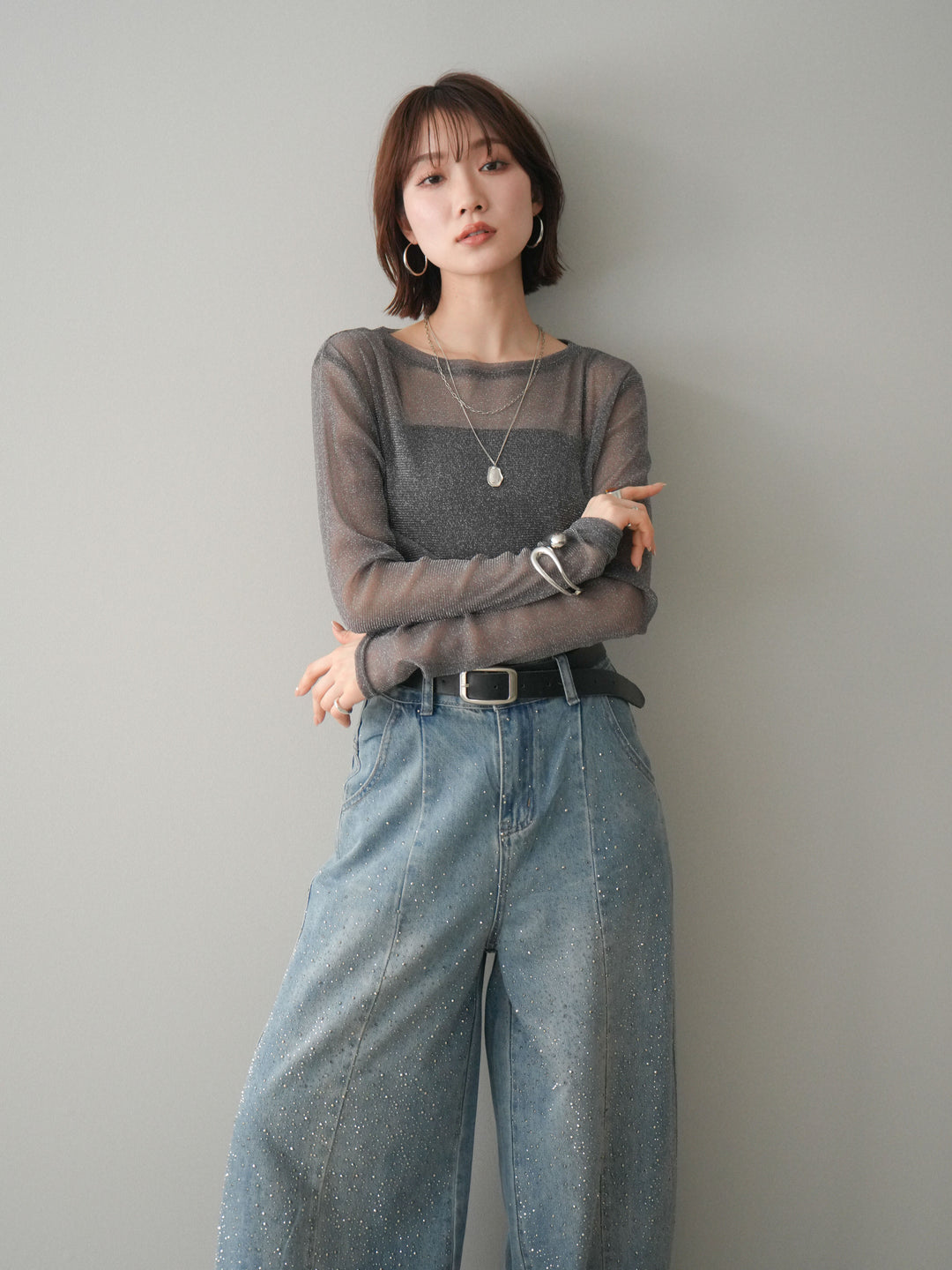 [予約]ラメシアークルーネックトップス/charcoal