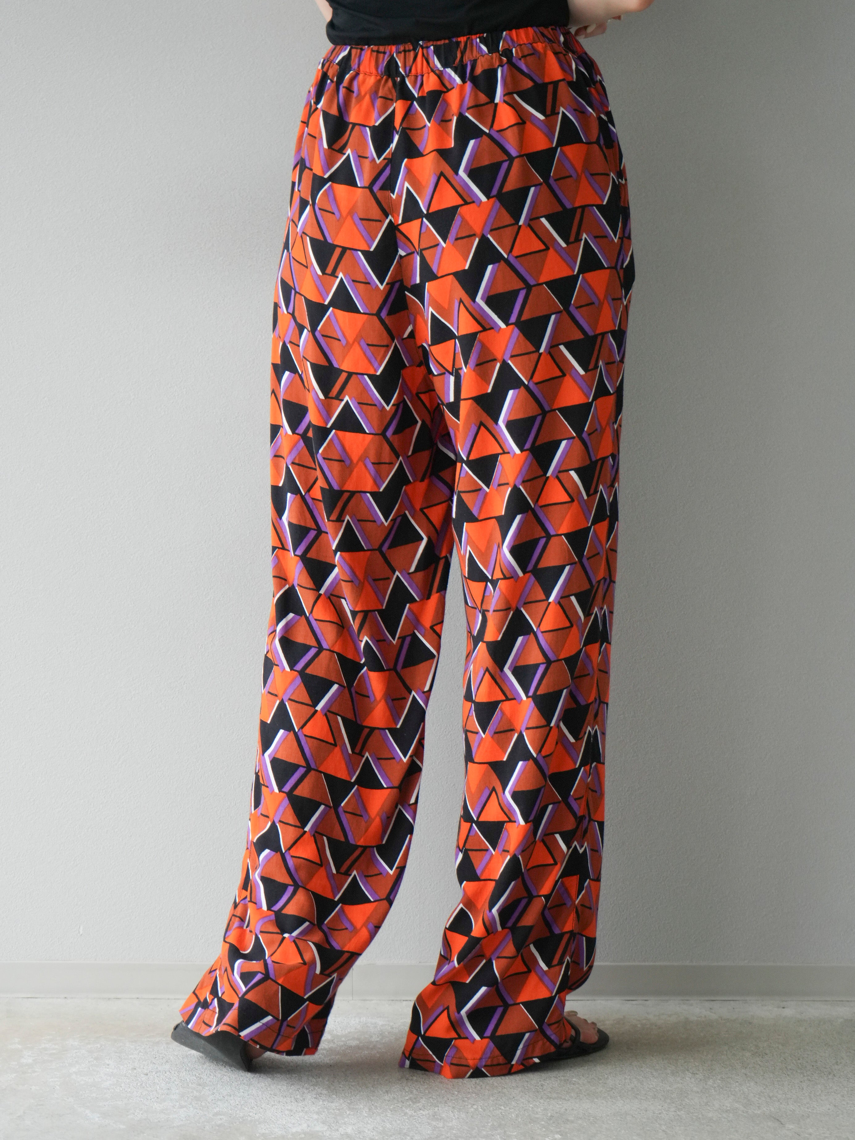 予約]レーヨンフレックススラブ幾何学柄ストレートパンツ/オレンジ