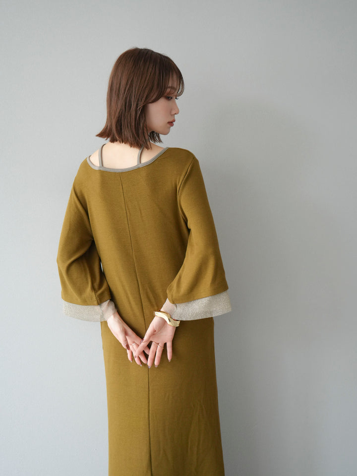 [予約]デザインネックラメシアー切替ニットワンピース/カーキ