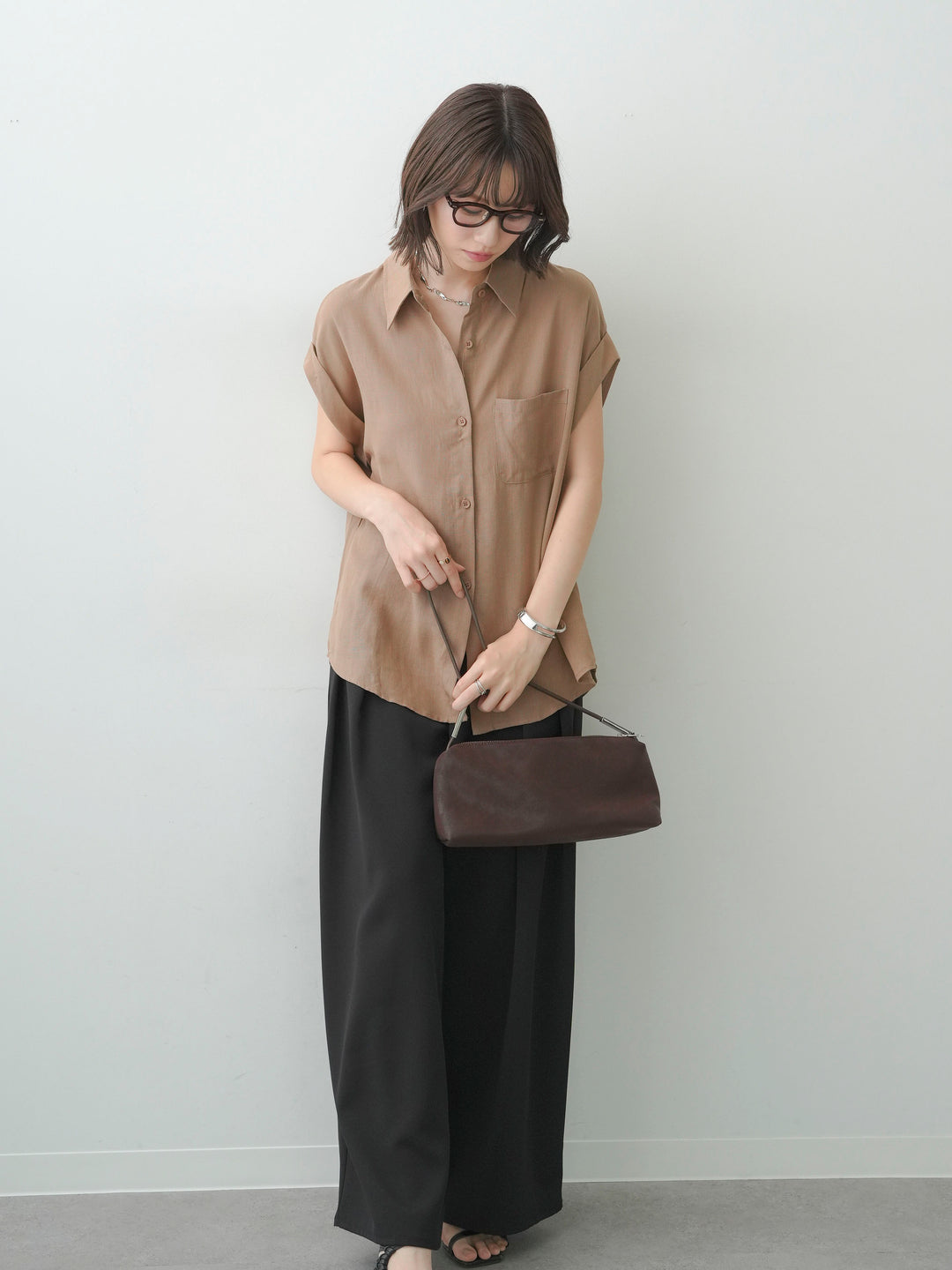 [SET]バックレースフレンチシャツ+クレープデシンタックワイドパンツ(2set)
